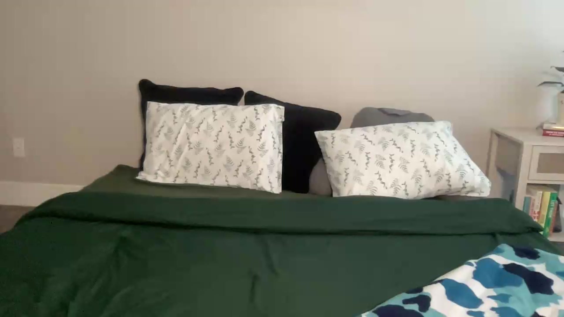 Gallery image thumbnail from AshleyMarina's myfreecams stream on, 08/29/2026, 18:48 image 16 of 20