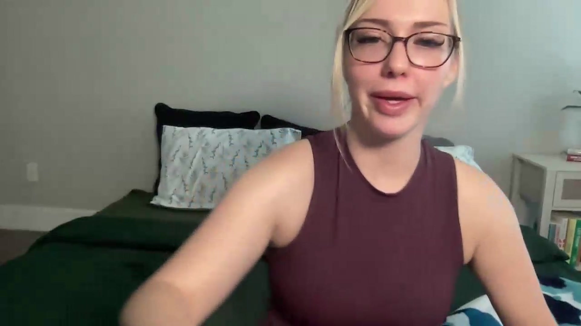 Gallery image thumbnail from AshleyMarina's myfreecams stream on, 08/29/2026, 18:48 image 9 of 20