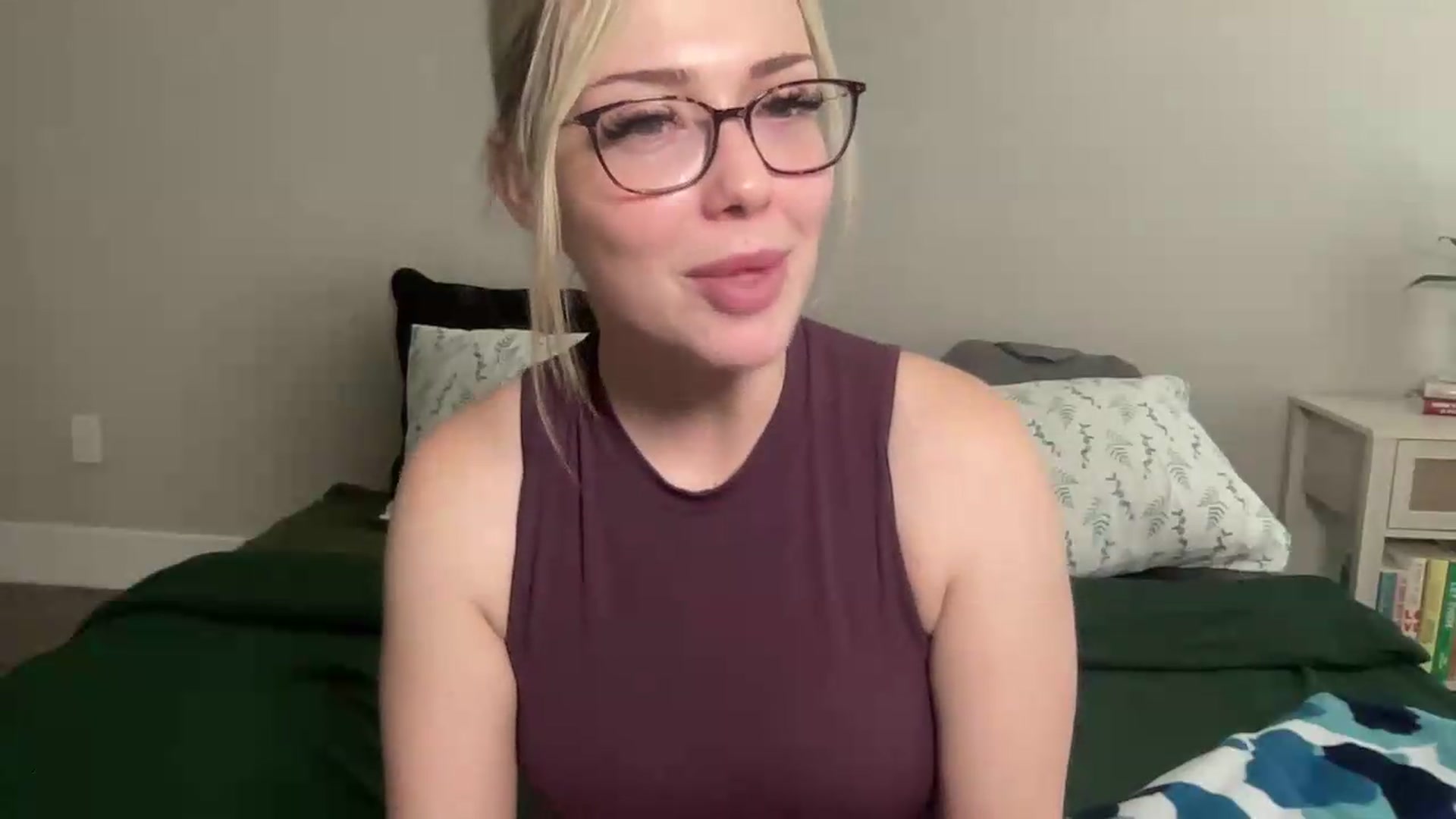 Gallery image thumbnail from AshleyMarina's myfreecams stream on, 08/29/2026, 18:48 image 8 of 20