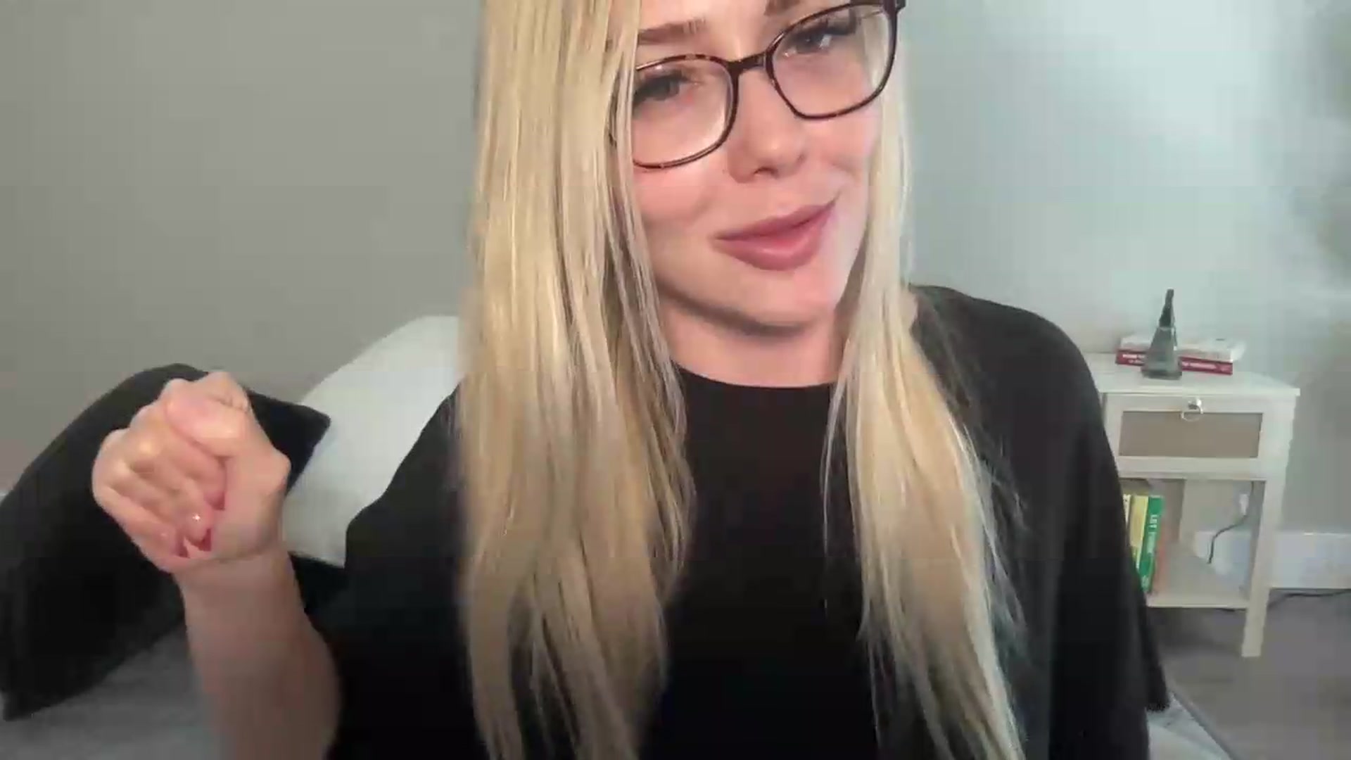 Gallery image thumbnail from AshleyMarina's myfreecams stream on, 09/01/2026, 20:21 image 17 of 20