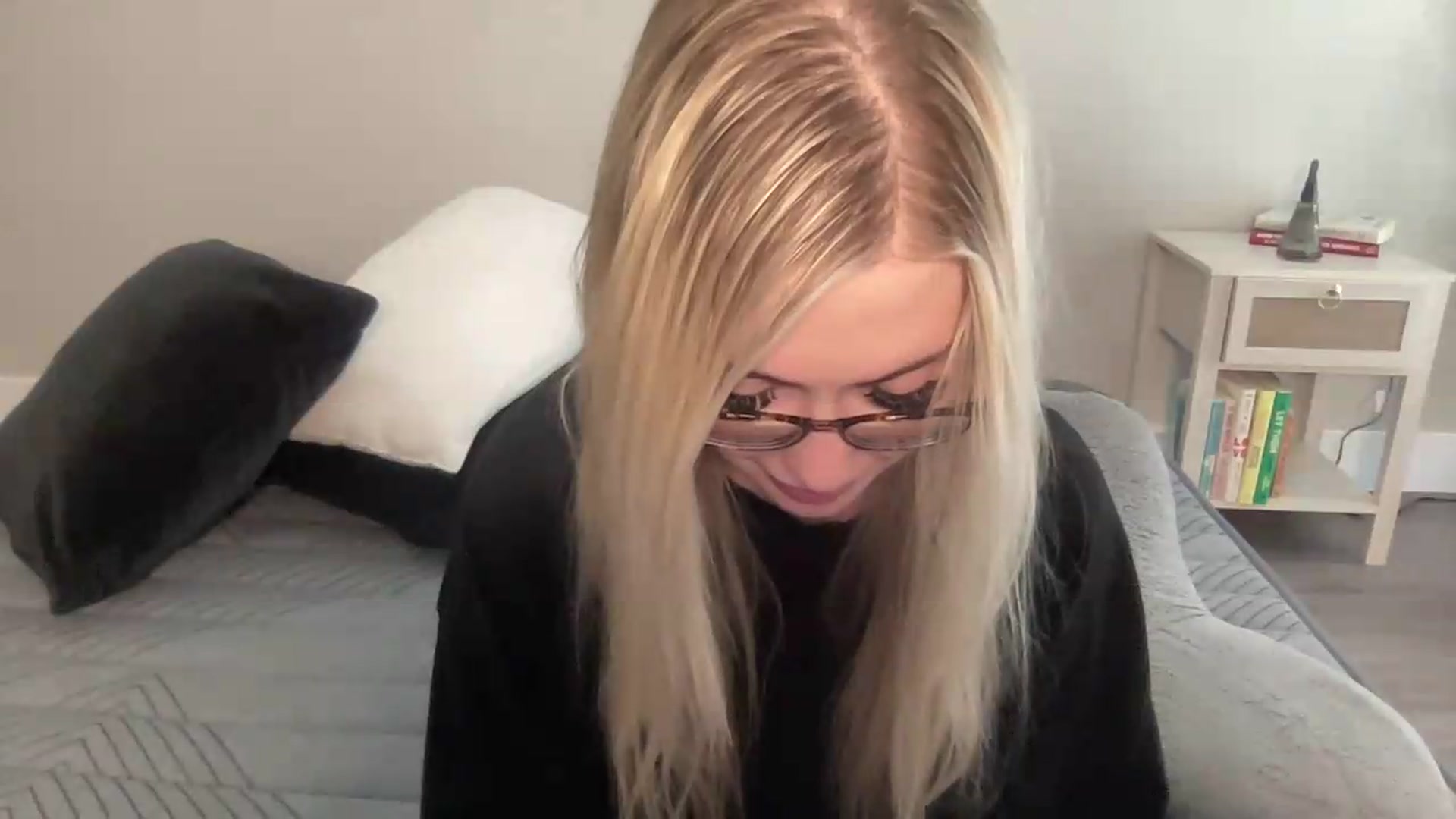 Gallery image thumbnail from AshleyMarina's myfreecams stream on, 09/01/2026, 20:21 image 13 of 20
