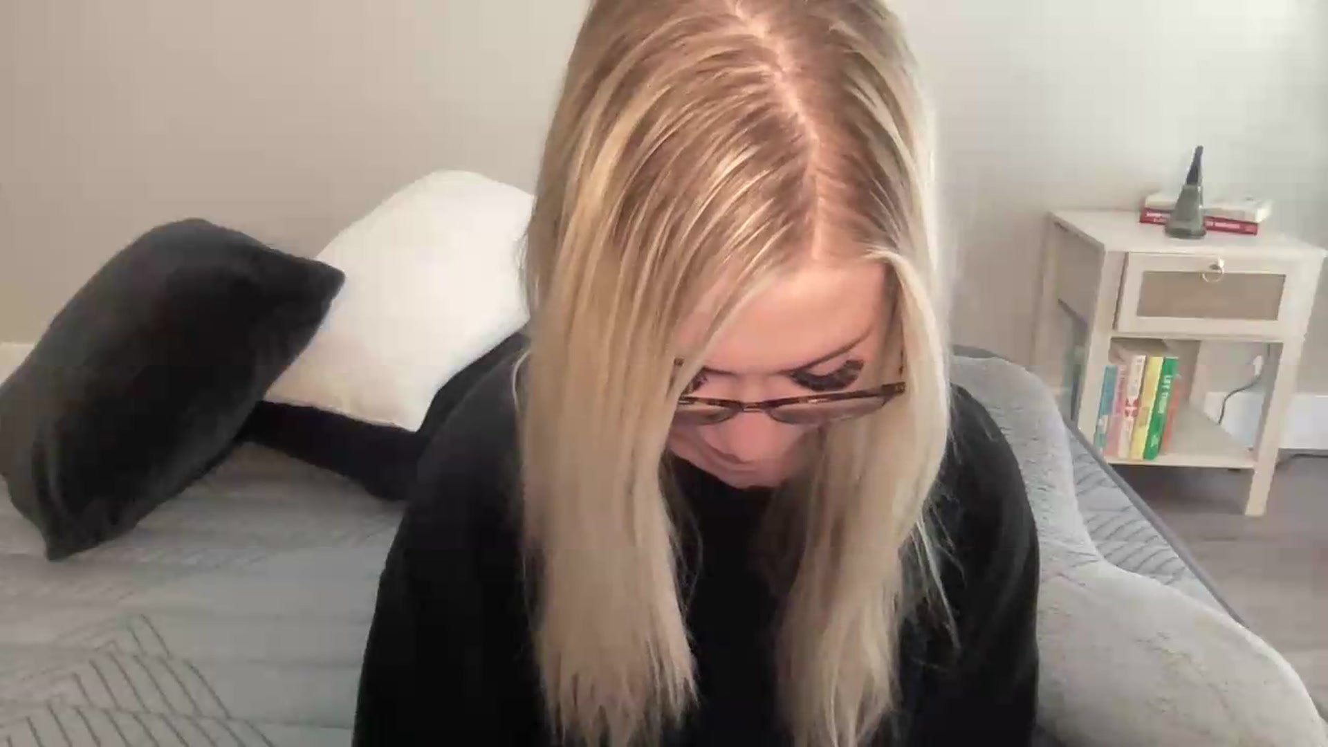 Gallery image thumbnail from AshleyMarina's myfreecams stream on, 09/01/2026, 20:21 image 14 of 20