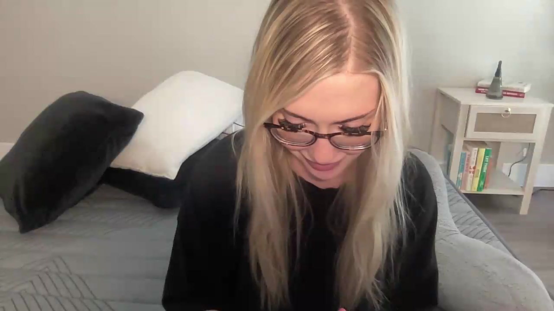 Gallery image thumbnail from AshleyMarina's myfreecams stream on, 09/01/2026, 20:21 image 12 of 20