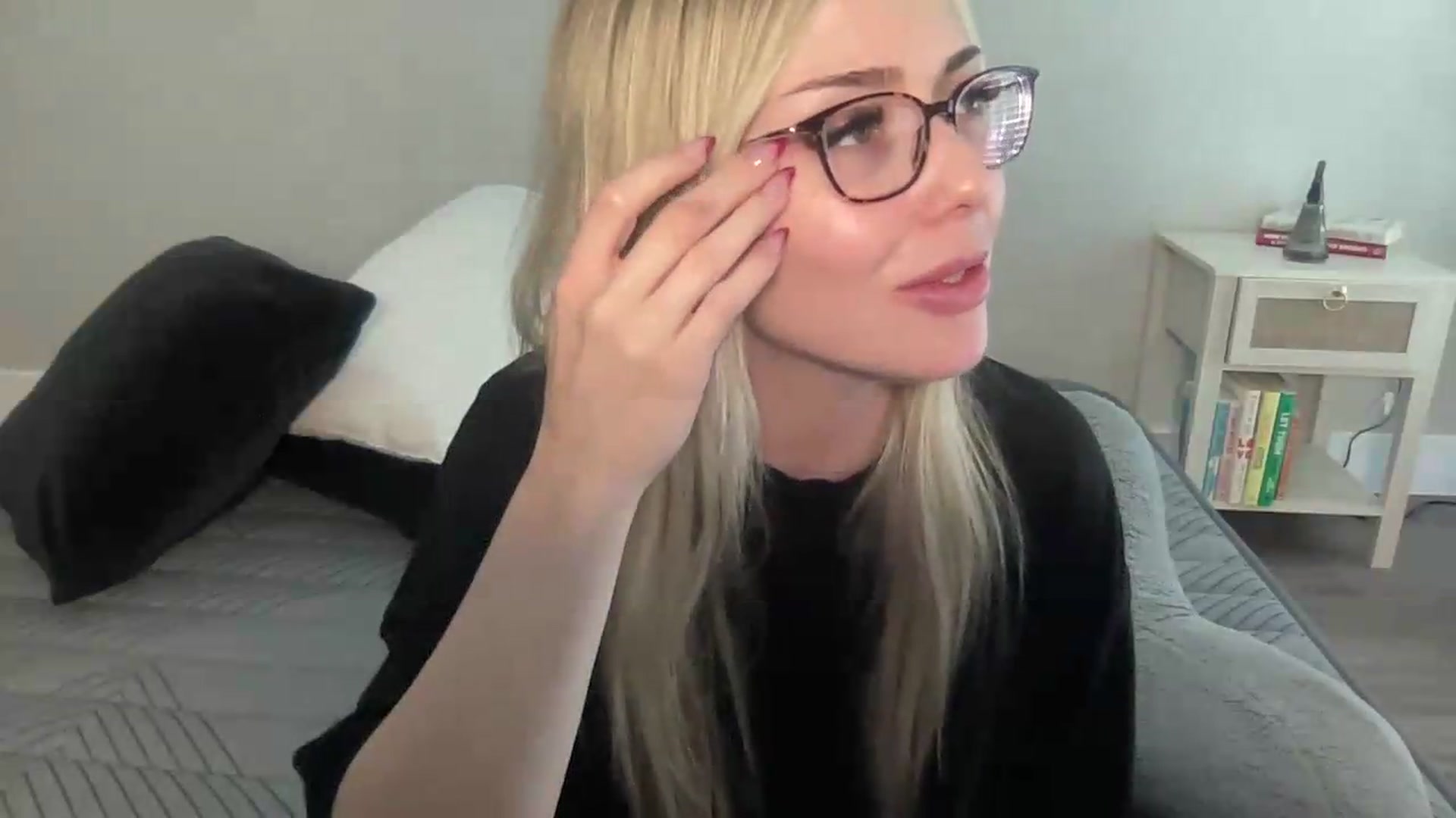 Gallery image thumbnail from AshleyMarina's myfreecams stream on, 09/01/2026, 20:21 image 9 of 20