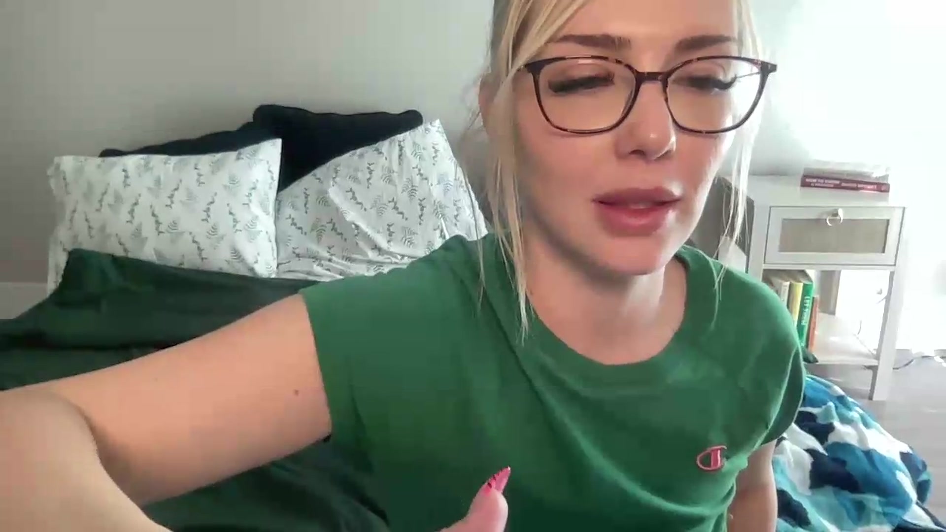 Gallery image thumbnail from AshleyMarina's myfreecams stream on, 09/10/2026, 16:15 image 8 of 20