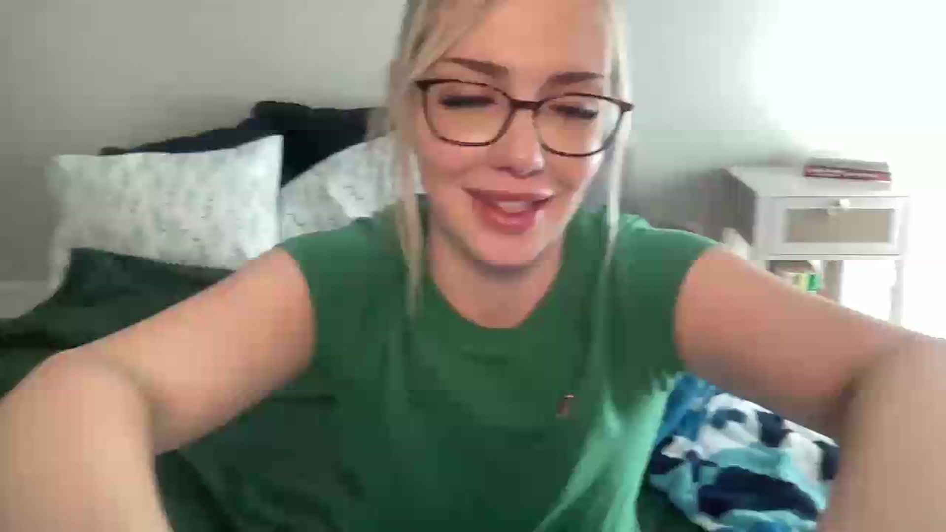 Gallery image thumbnail from AshleyMarina's myfreecams stream on, 09/10/2026, 16:15 image 9 of 20