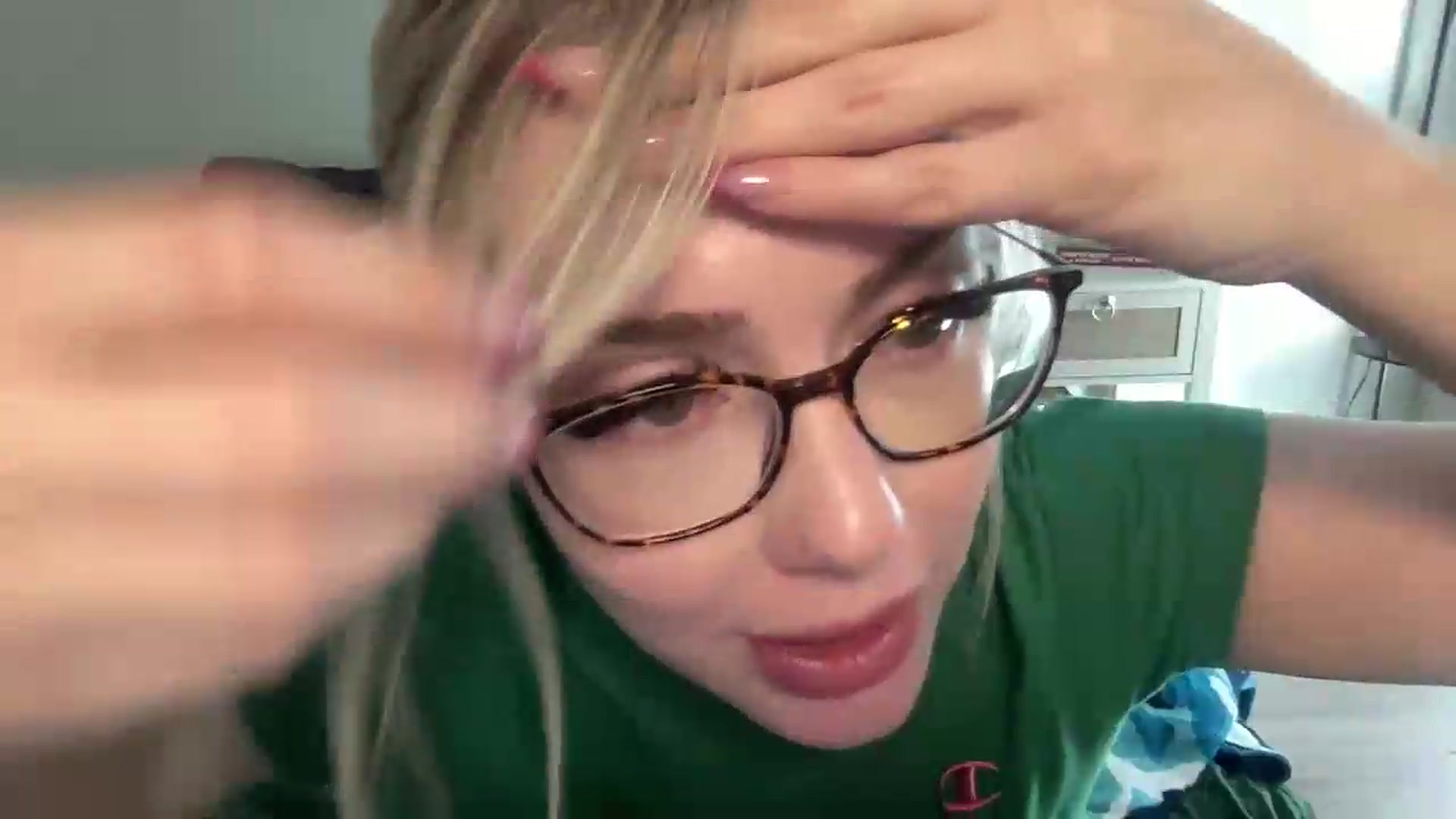Gallery image thumbnail from AshleyMarina's myfreecams stream on, 09/10/2026, 16:15 image 15 of 20
