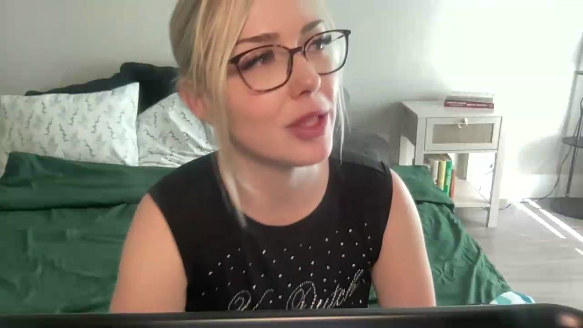 Gallery image thumbnail from AshleyMarina's myfreecams stream on, 09/10/2026, 16:15 image 5 of 20