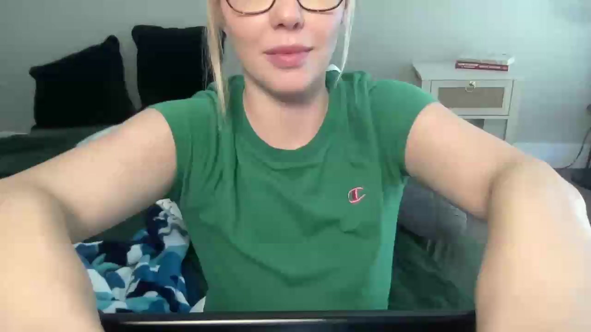 Gallery image thumbnail from AshleyMarina's myfreecams stream on, 09/10/2026, 19:26 image 20 of 20