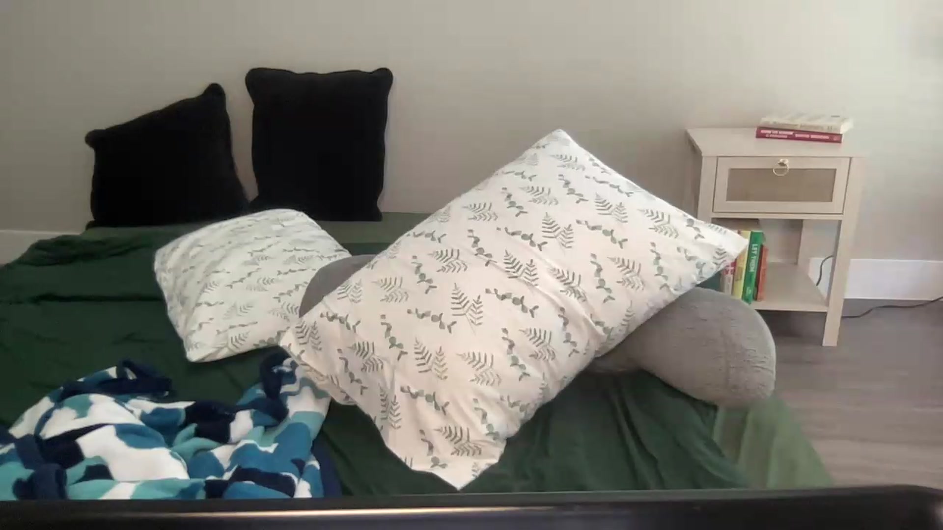 Gallery image thumbnail from AshleyMarina's myfreecams stream on, 09/10/2026, 19:26 image 15 of 20