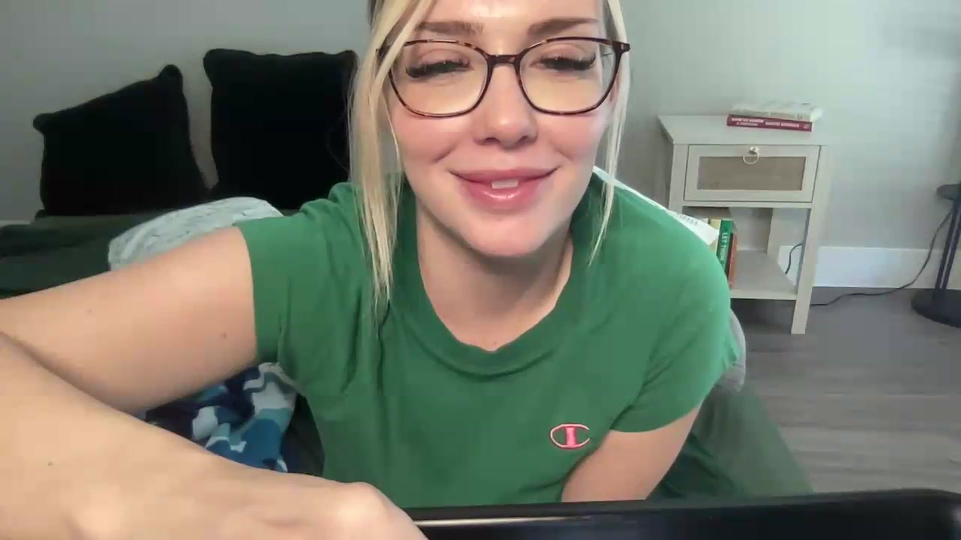 Gallery image thumbnail from AshleyMarina's myfreecams stream on, 09/10/2026, 19:26 image 18 of 20