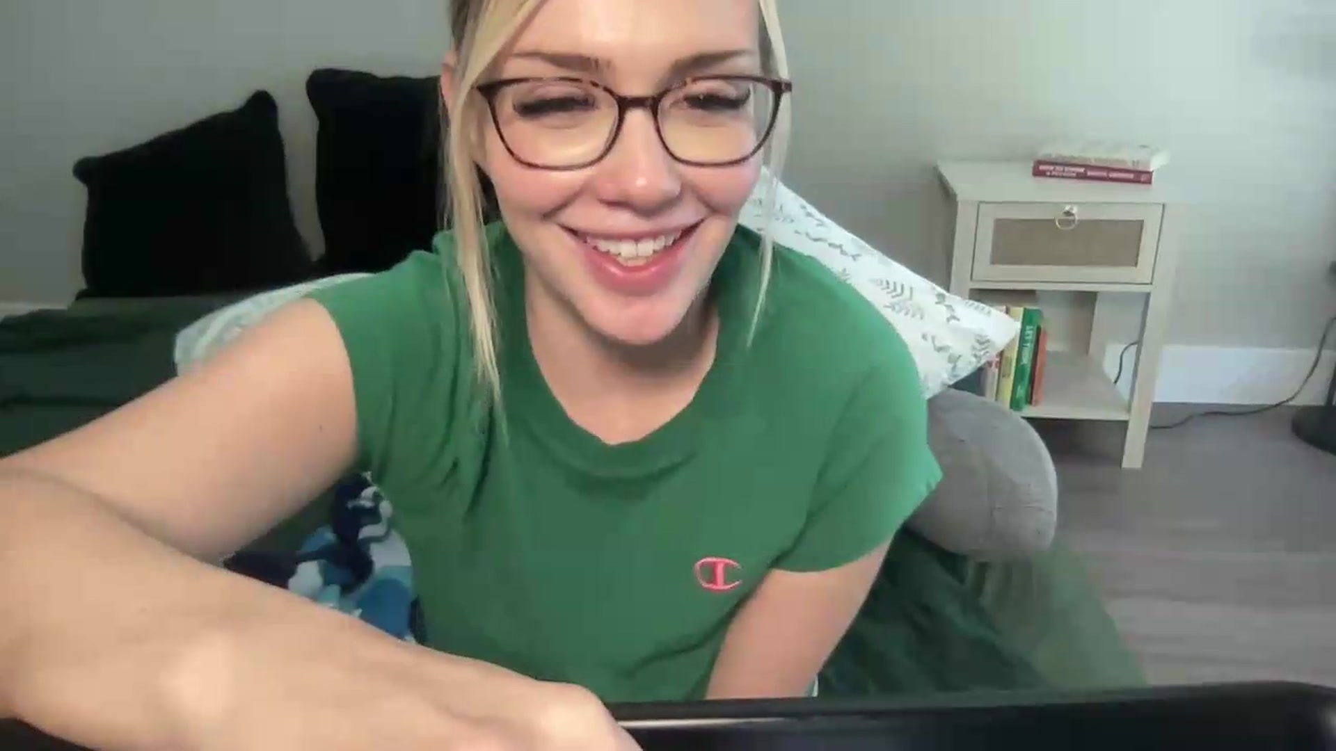 Gallery image thumbnail from AshleyMarina's myfreecams stream on, 09/10/2026, 19:26 image 19 of 20