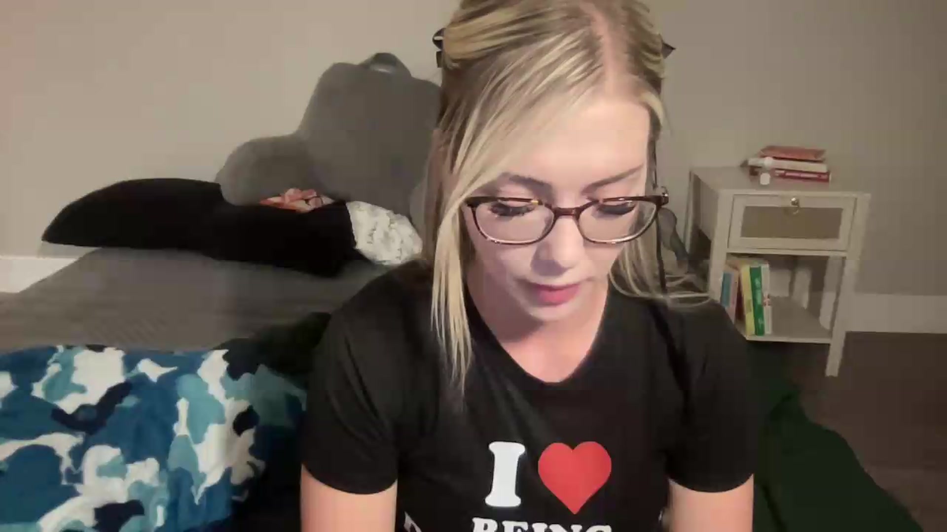 Gallery image thumbnail from AshleyMarina's myfreecams stream on, 09/14/2026, 06:33 image 17 of 20