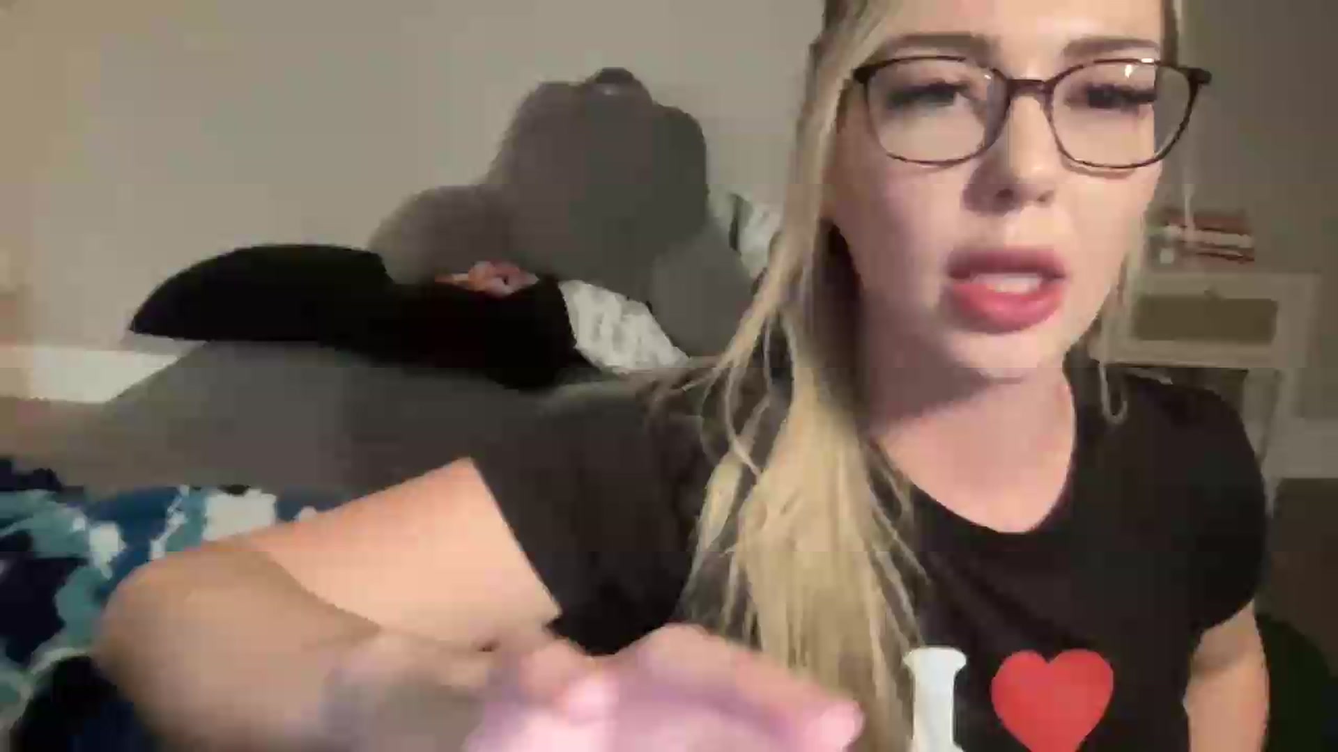 Gallery image thumbnail from AshleyMarina's myfreecams stream on, 09/14/2026, 06:33 image 19 of 20