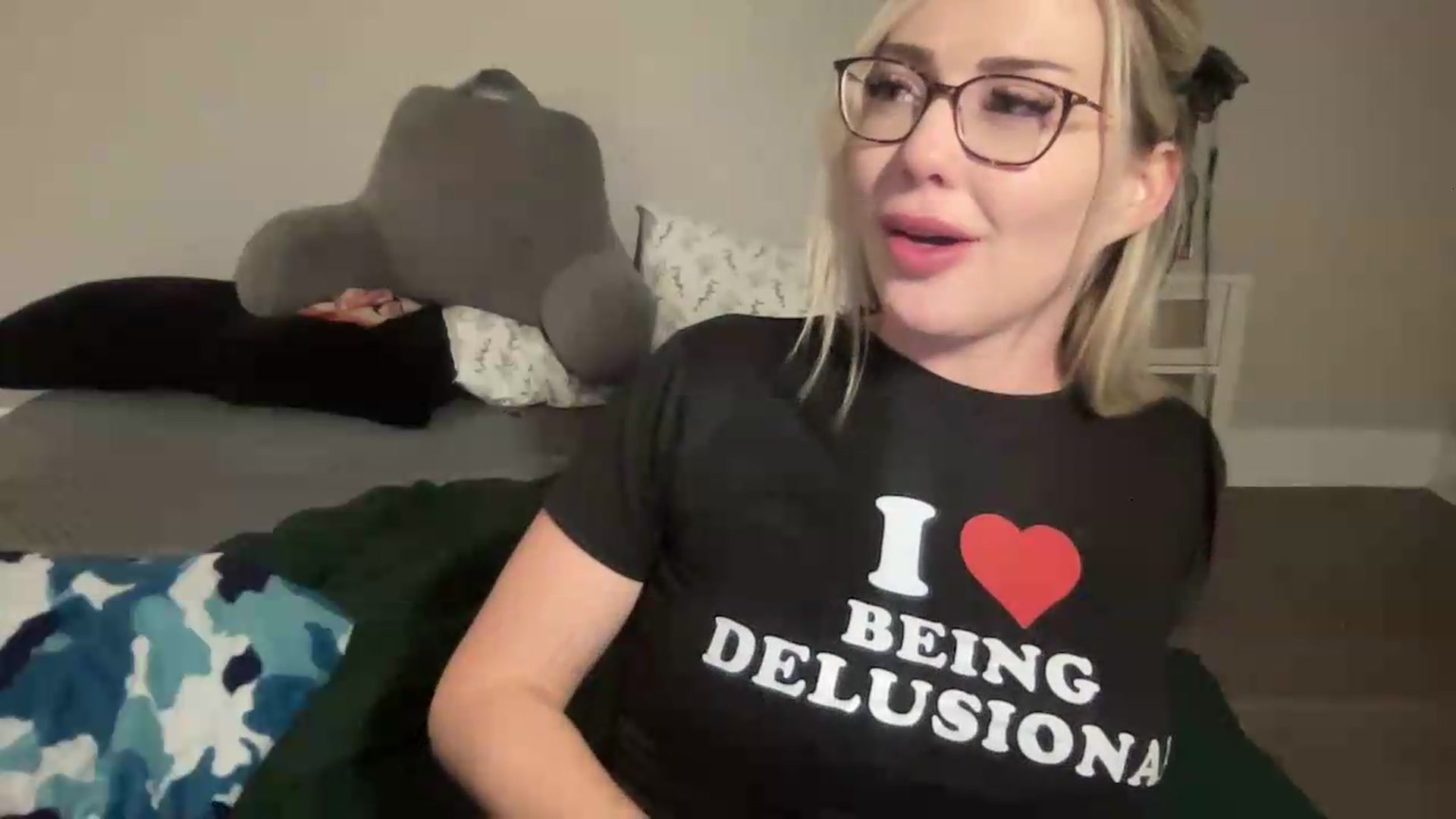 Gallery image thumbnail from AshleyMarina's myfreecams stream on, 09/14/2026, 06:33 image 4 of 20