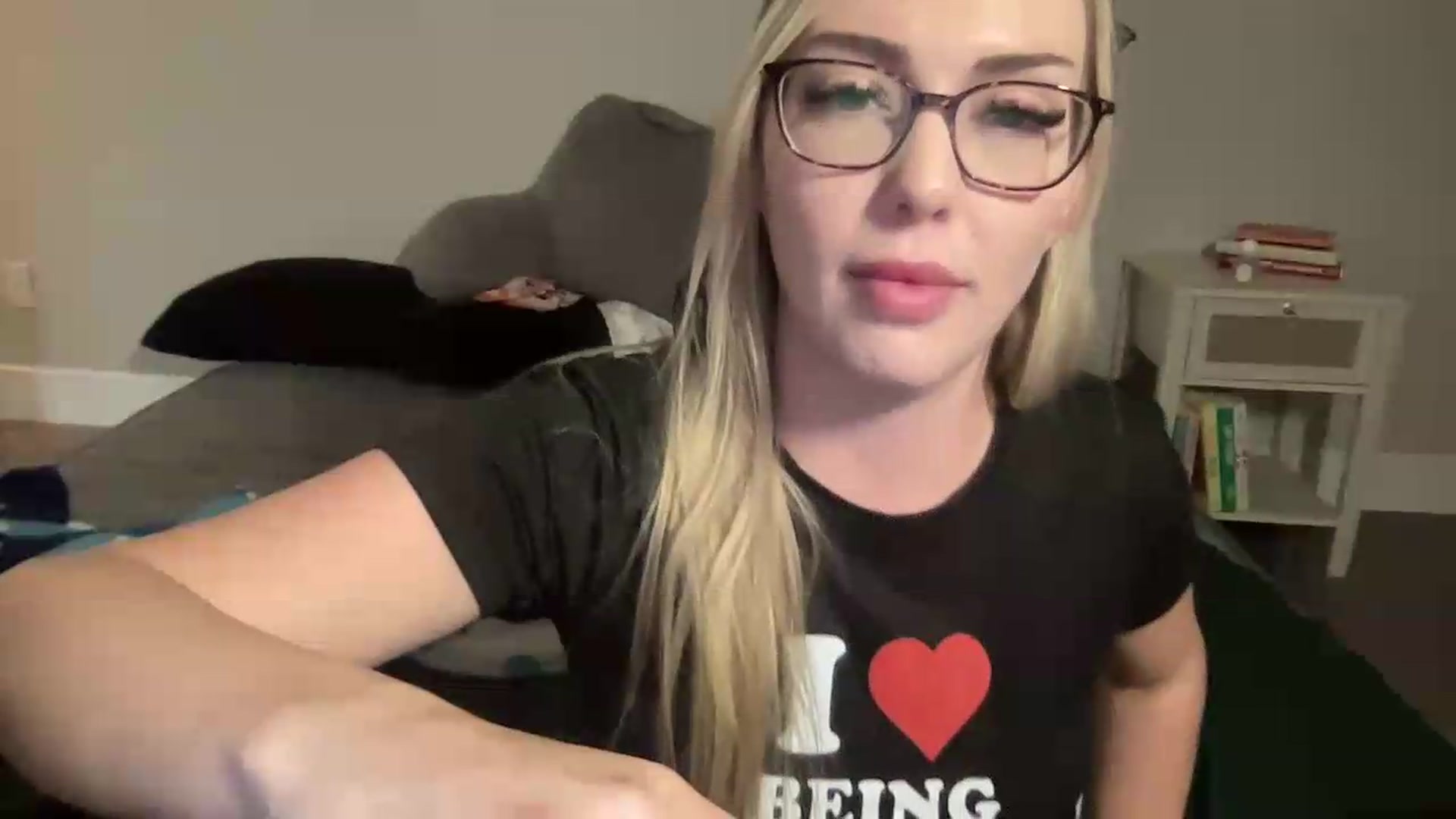 Gallery image thumbnail from AshleyMarina's myfreecams stream on, 09/14/2026, 08:01 image 18 of 20