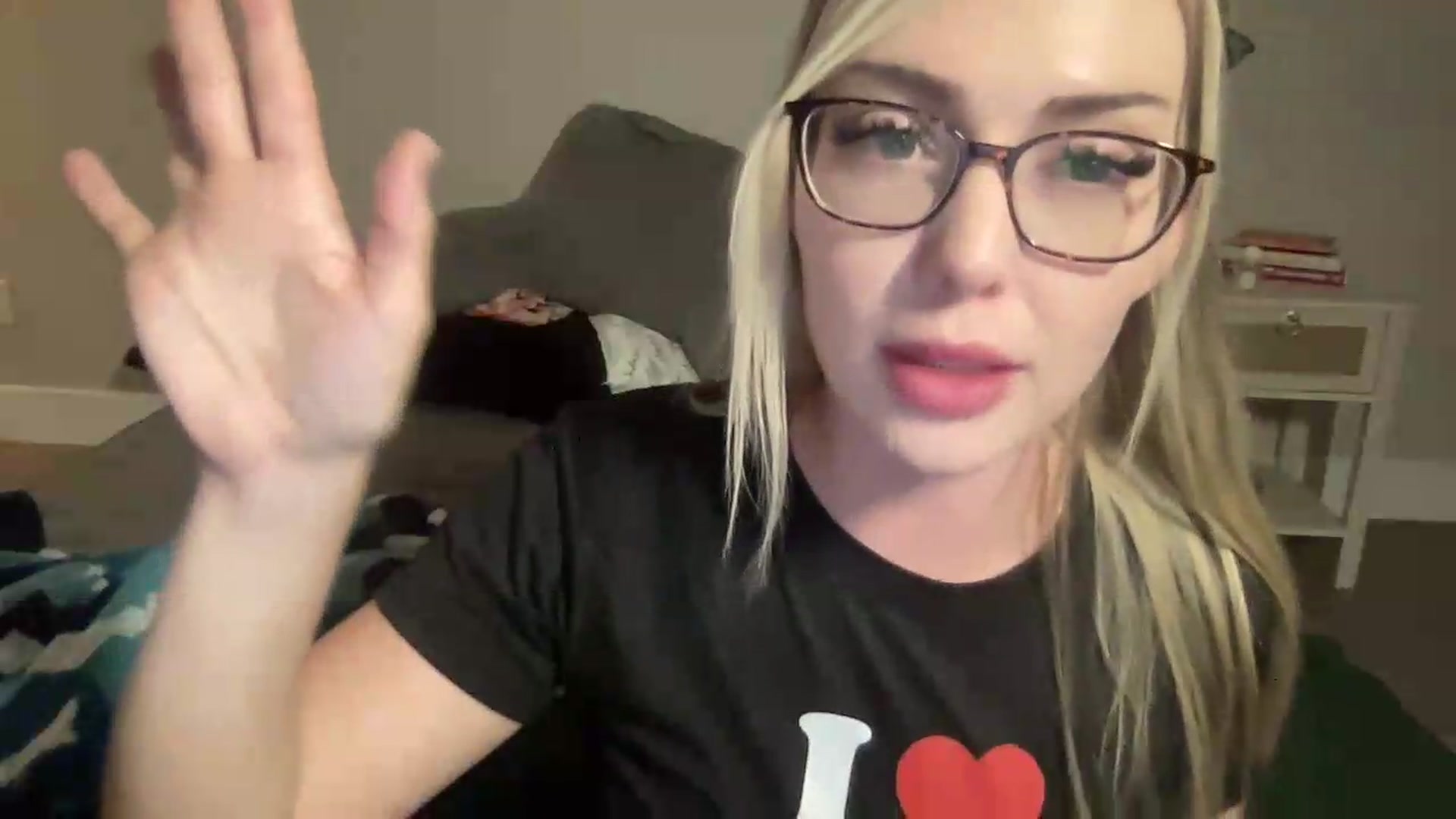 Gallery image thumbnail from AshleyMarina's myfreecams stream on, 09/14/2026, 08:01 image 2 of 20