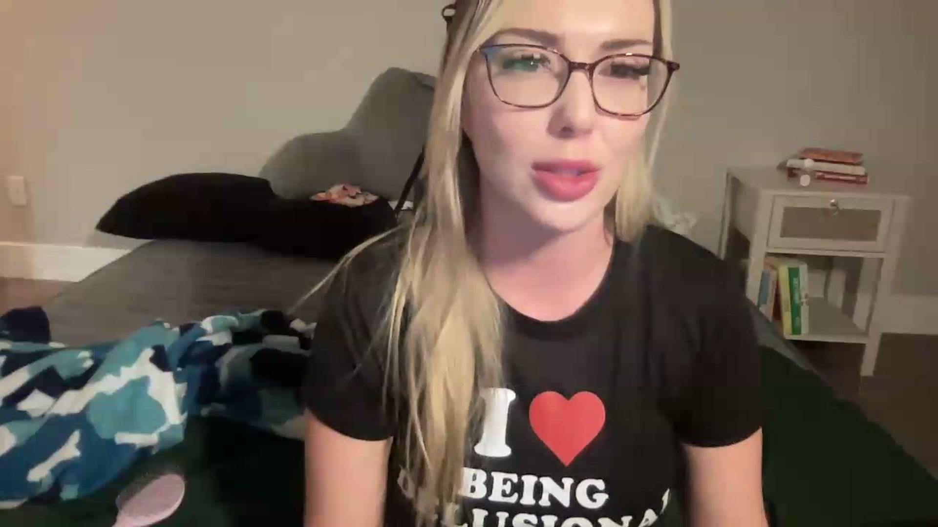 Gallery image thumbnail from AshleyMarina's myfreecams stream on, 09/14/2026, 08:01 image 17 of 20