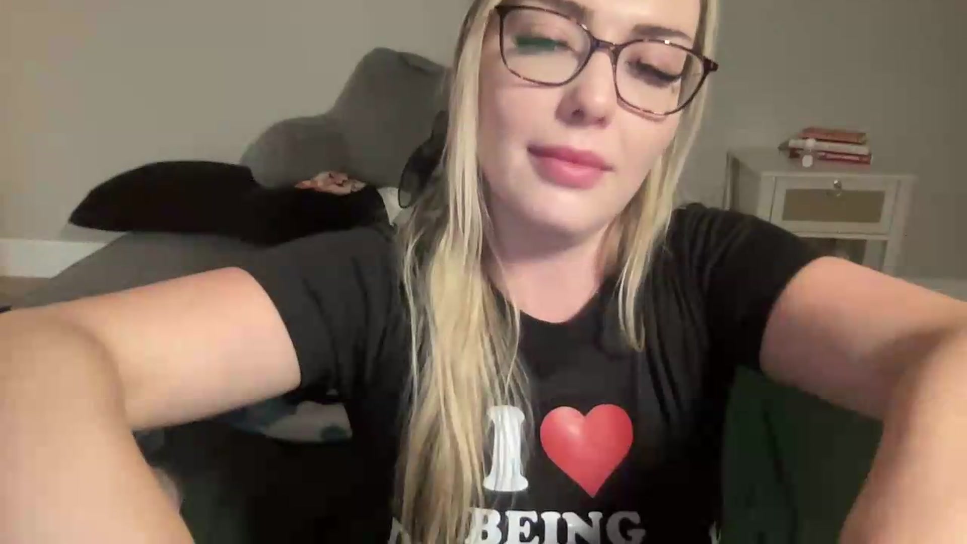 Gallery image thumbnail from AshleyMarina's myfreecams stream on, 09/14/2026, 08:01 image 15 of 20