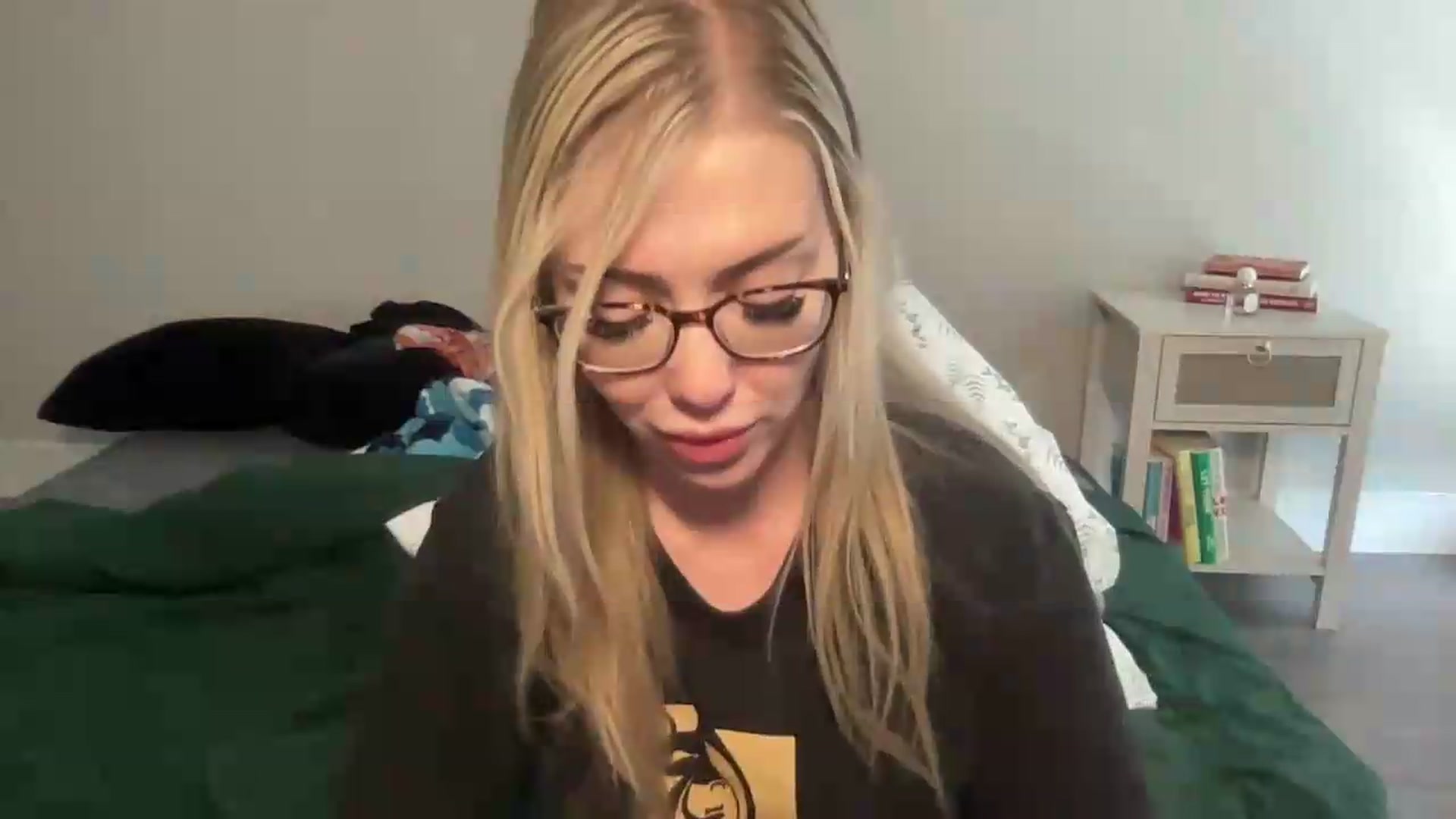 Gallery image thumbnail from AshleyMarina's myfreecams stream on, 09/14/2026, 16:40 image 16 of 20