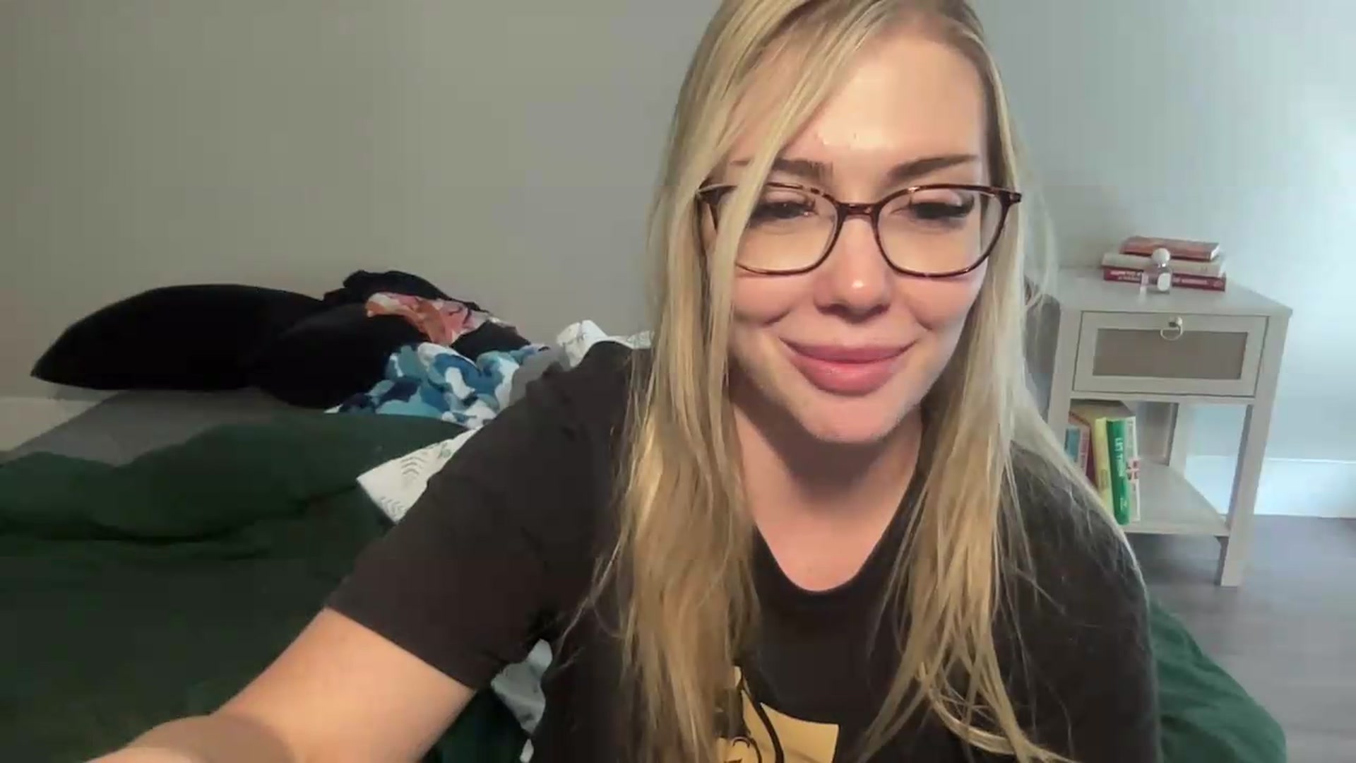 Gallery image thumbnail from AshleyMarina's myfreecams stream on, 09/14/2026, 16:40 image 14 of 20