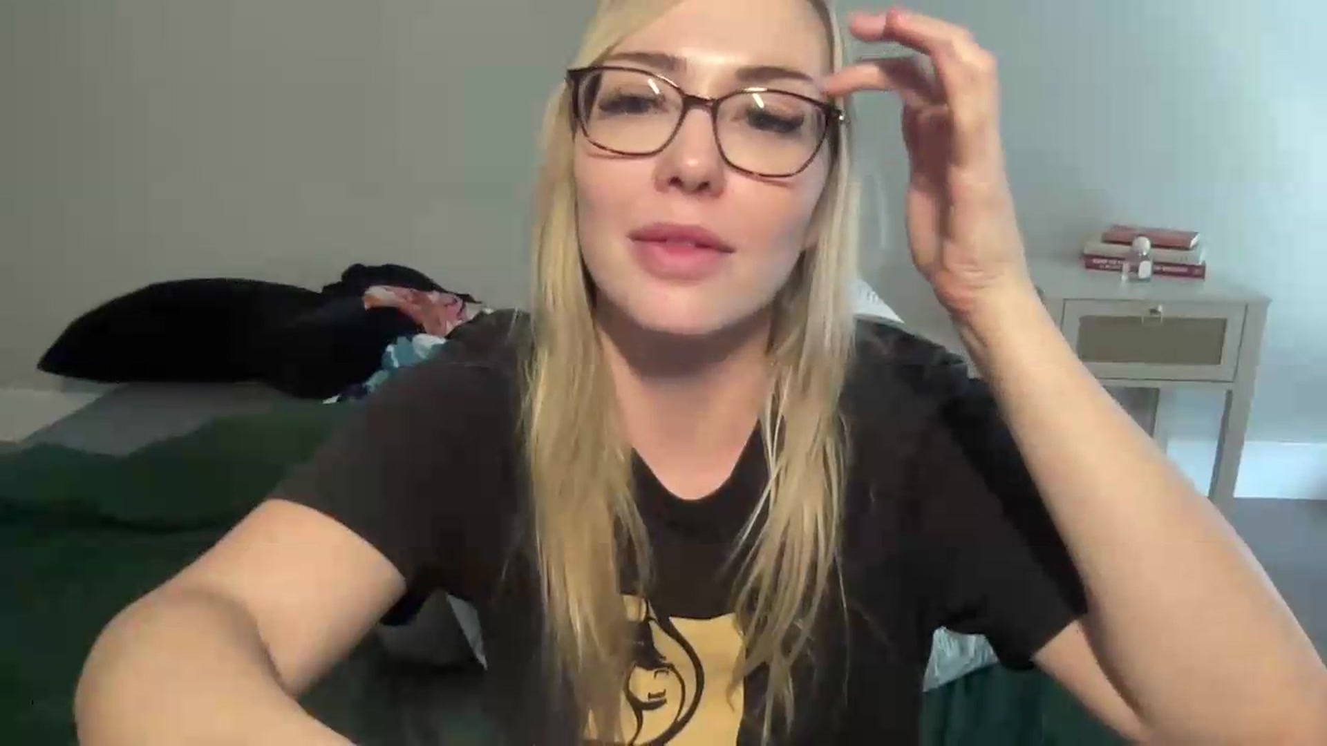 Gallery image thumbnail from AshleyMarina's myfreecams stream on, 09/14/2026, 16:40 image 17 of 20