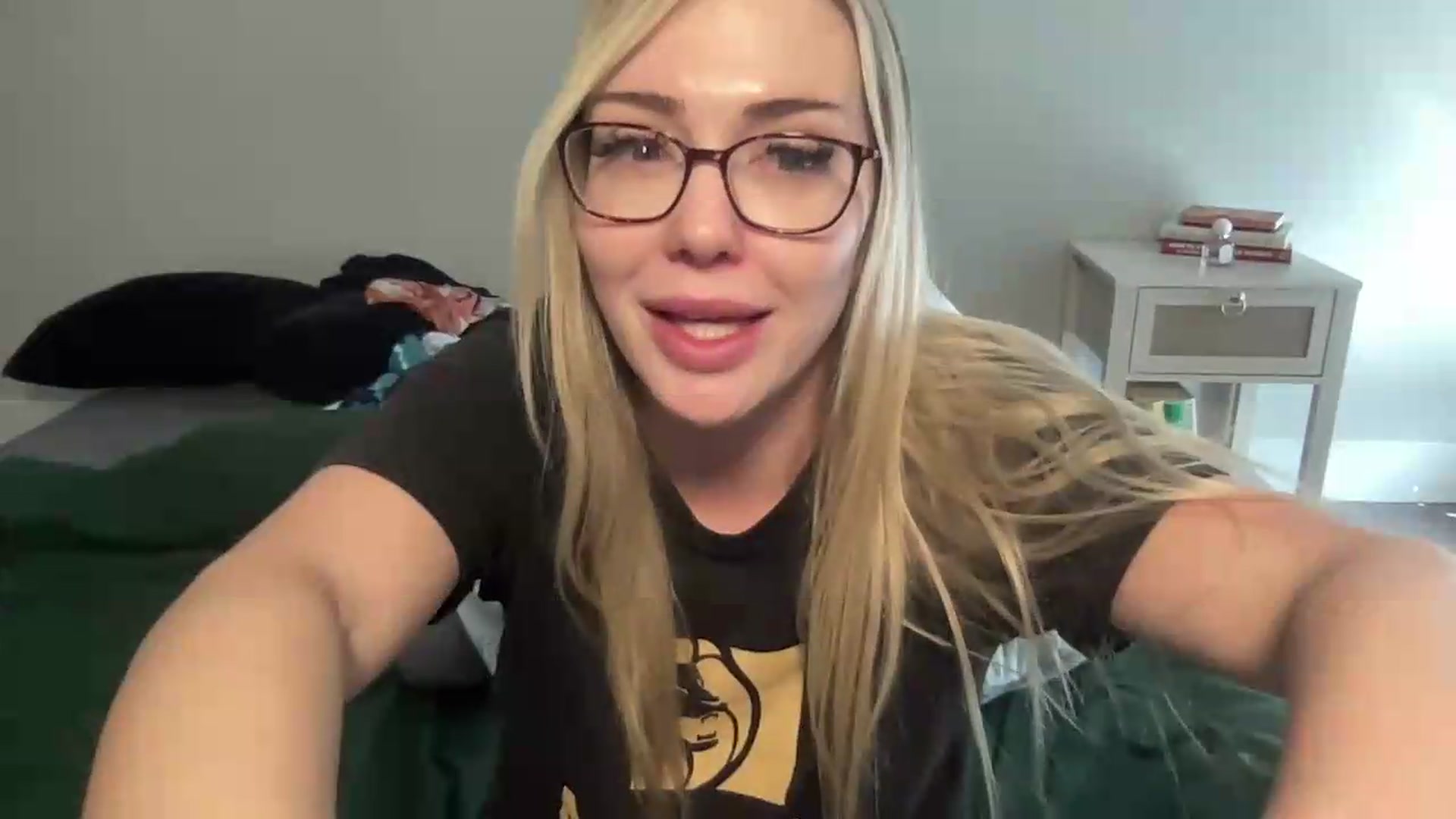 Gallery image thumbnail from AshleyMarina's myfreecams stream on, 09/14/2026, 16:40 image 7 of 20
