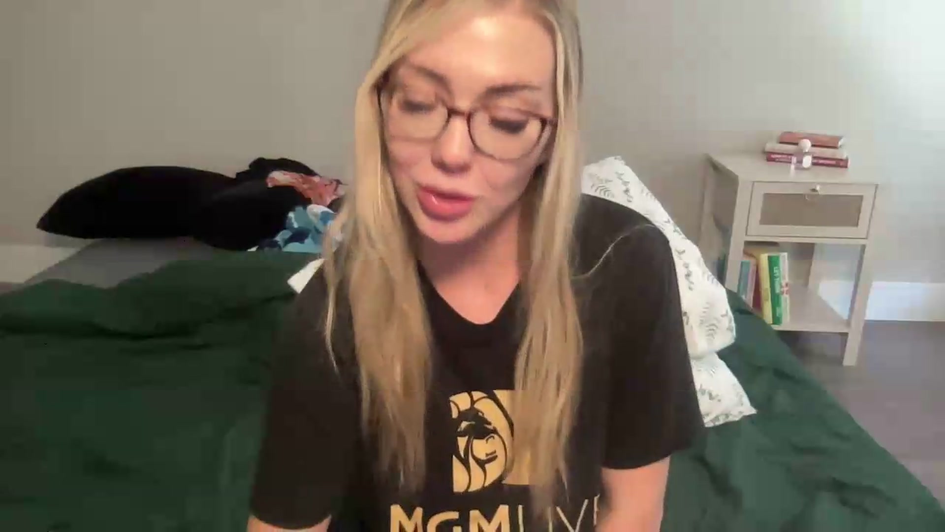 Gallery image thumbnail from AshleyMarina's myfreecams stream on, 09/14/2026, 17:43 image 5 of 20