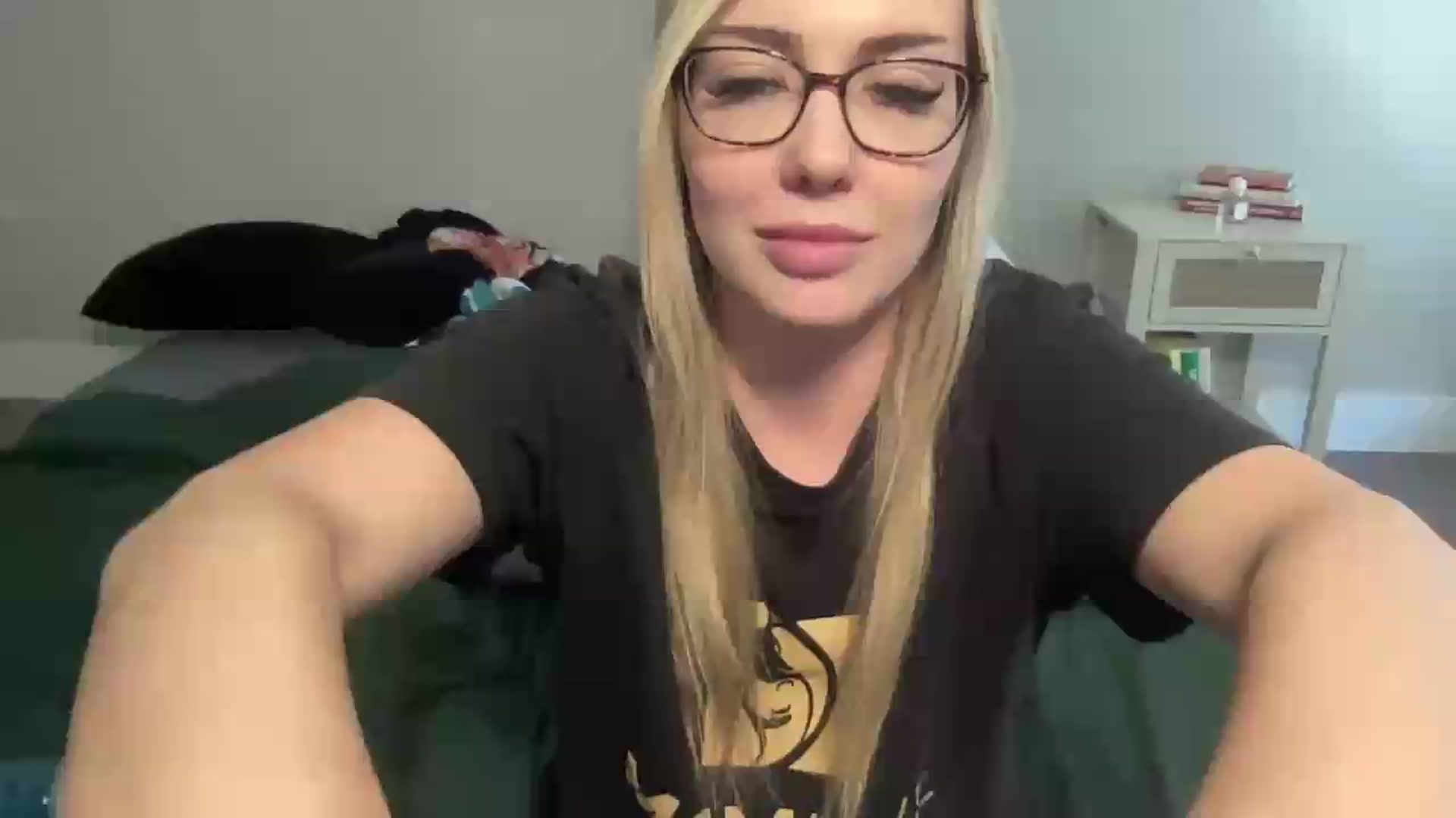 Gallery image thumbnail from AshleyMarina's myfreecams stream on, 09/14/2026, 17:43 image 14 of 20