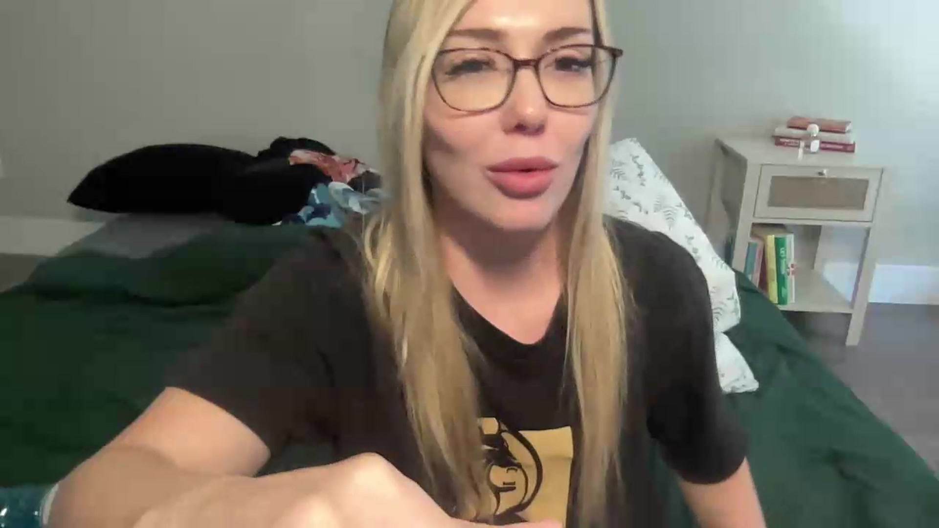 Gallery image thumbnail from AshleyMarina's myfreecams stream on, 09/14/2026, 17:43 image 19 of 20