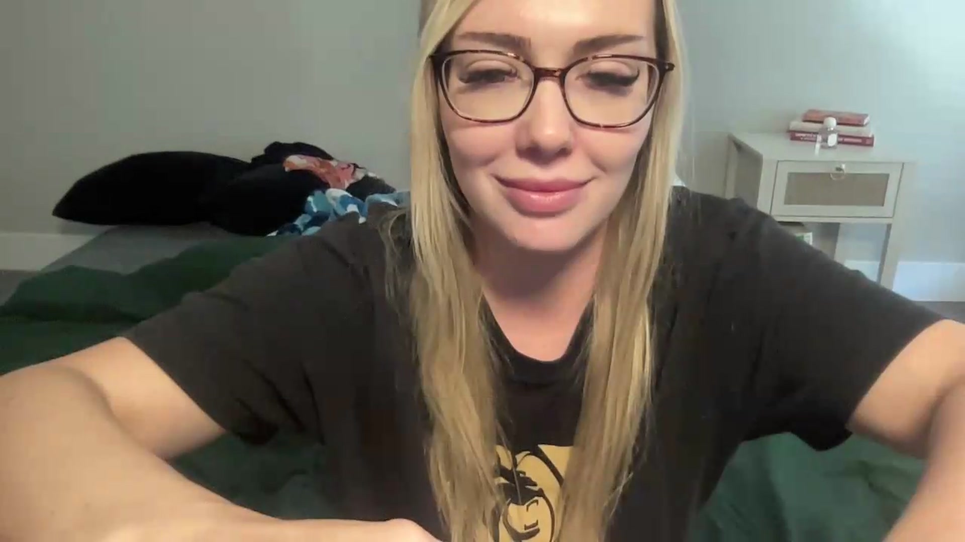 Gallery image thumbnail from AshleyMarina's myfreecams stream on, 09/14/2026, 17:43 image 11 of 20