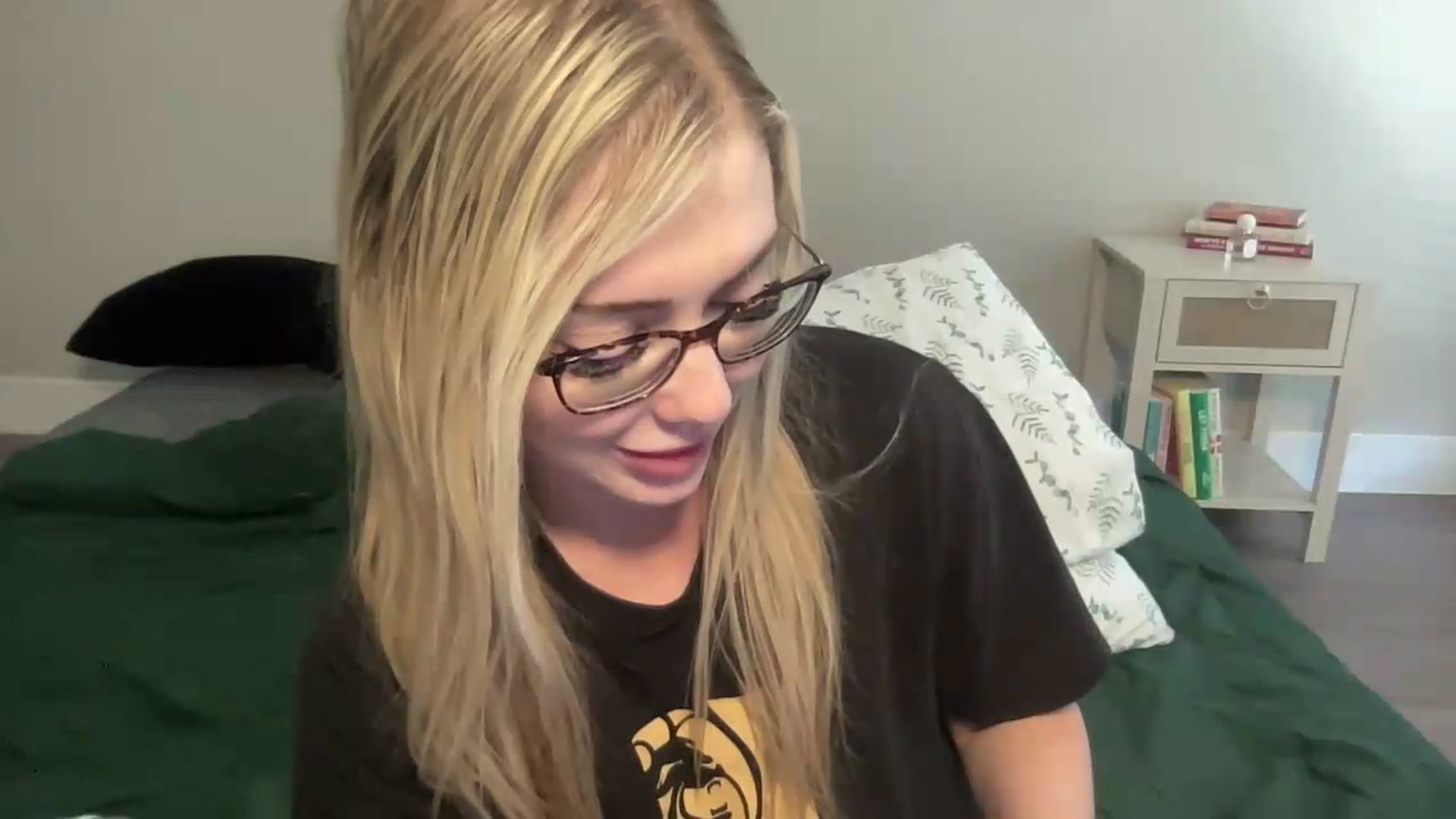 Gallery image thumbnail from AshleyMarina's myfreecams stream on, 09/14/2026, 17:43 image 7 of 20