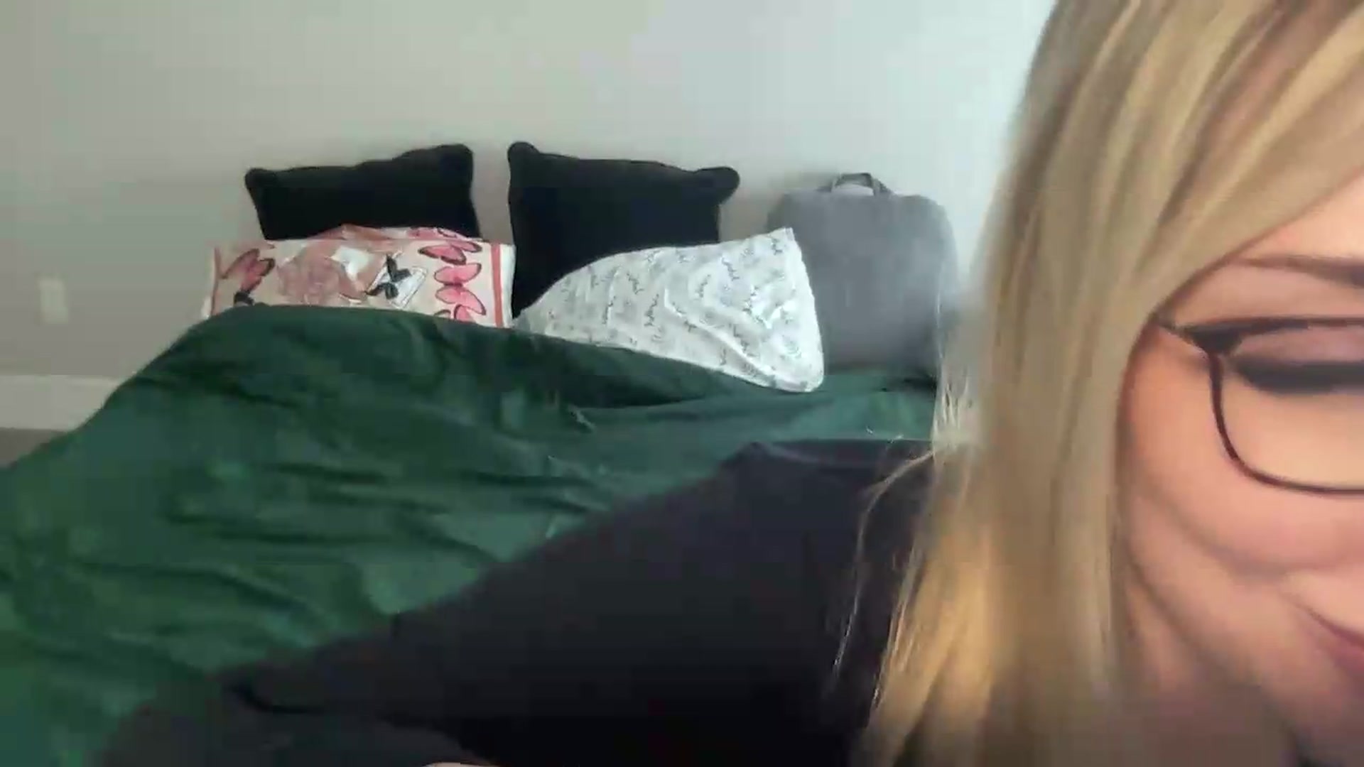 Gallery image thumbnail from AshleyMarina's myfreecams stream on, 09/18/2026, 16:10 image 11 of 20