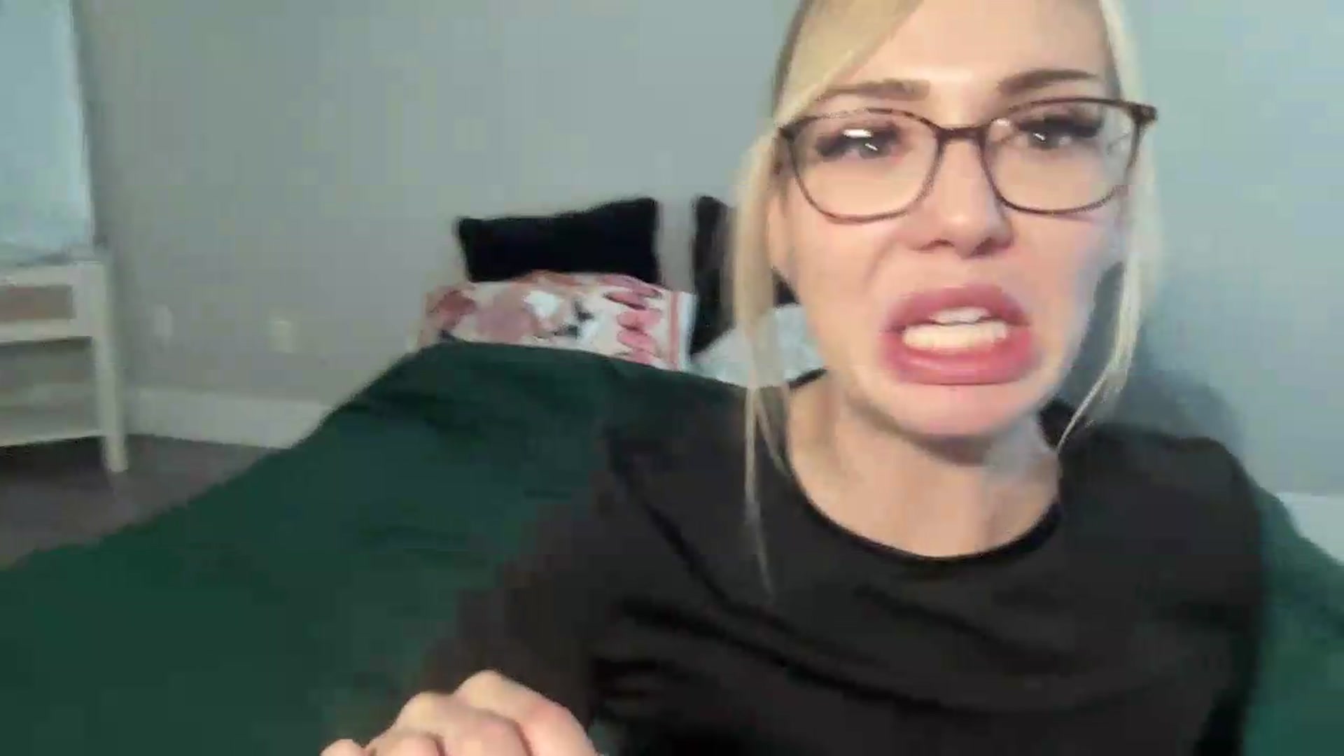Gallery image thumbnail from AshleyMarina's myfreecams stream on, 09/18/2026, 18:59 image 2 of 20