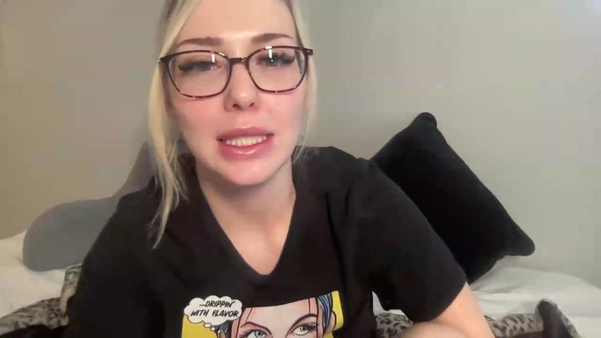 Gallery image thumbnail from AshleyMarina's myfreecams stream on, 09/24/2026, 18:52 image 4 of 20