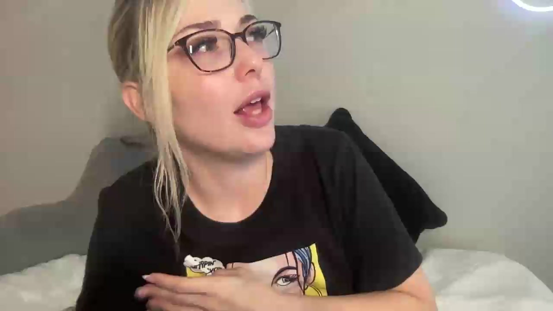 Gallery image thumbnail from AshleyMarina's myfreecams stream on, 09/24/2026, 18:52 image 13 of 20
