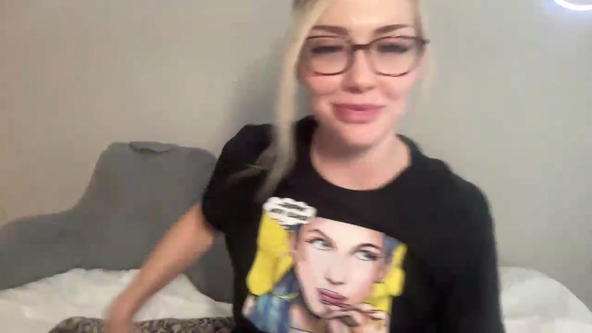 Gallery image thumbnail from AshleyMarina's myfreecams stream on, 09/24/2026, 18:52 image 12 of 20