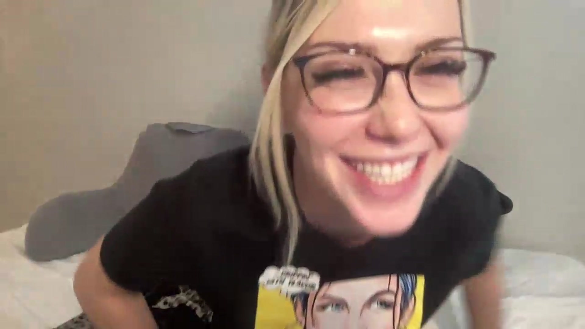 Gallery image thumbnail from AshleyMarina's myfreecams stream on, 09/24/2026, 18:52 image 9 of 20