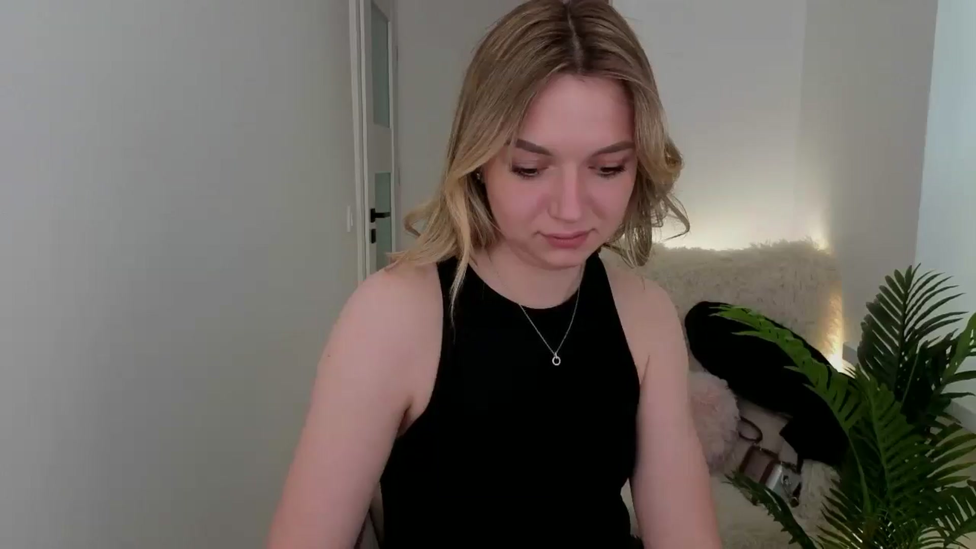 Gallery image thumbnail from AshleyMimi's myfreecams stream on, 05/11/2026, 14:50 image 7 of 20