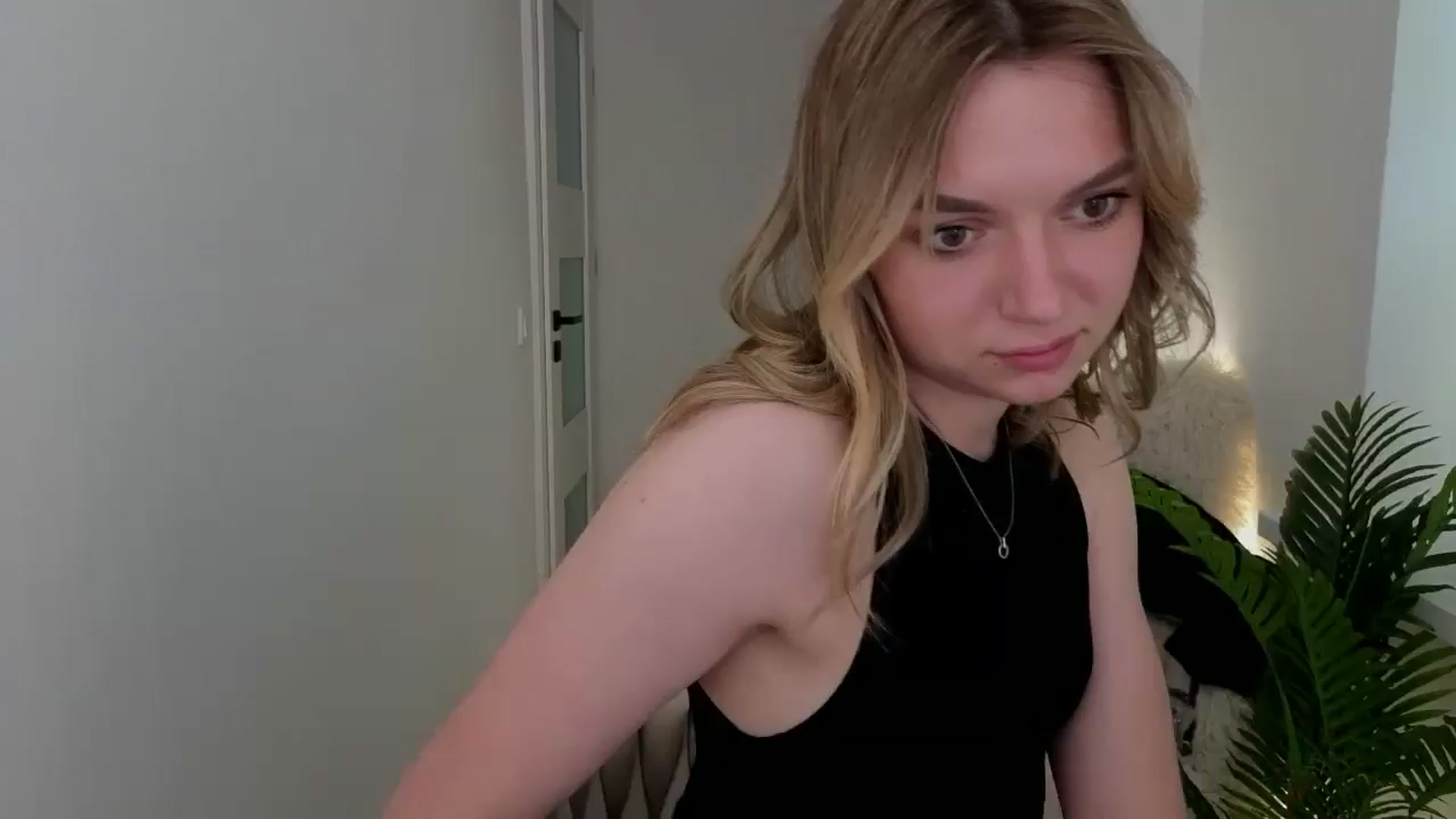 Gallery image thumbnail from AshleyMimi's myfreecams stream on, 05/11/2026, 14:50 image 5 of 20