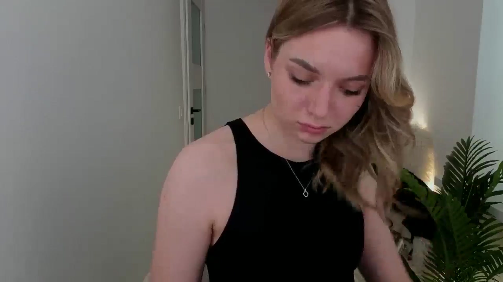 Gallery image thumbnail from AshleyMimi's myfreecams stream on, 05/11/2026, 14:50 image 13 of 20