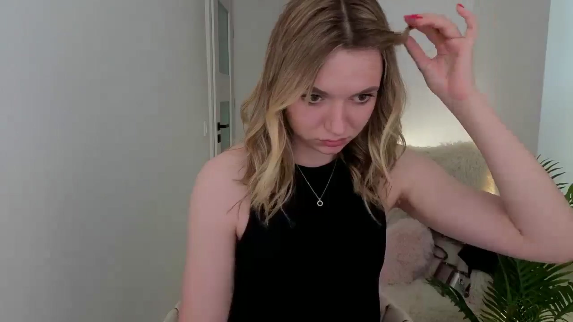 Gallery image thumbnail from AshleyMimi's myfreecams stream on, 05/11/2026, 14:50 image 2 of 20