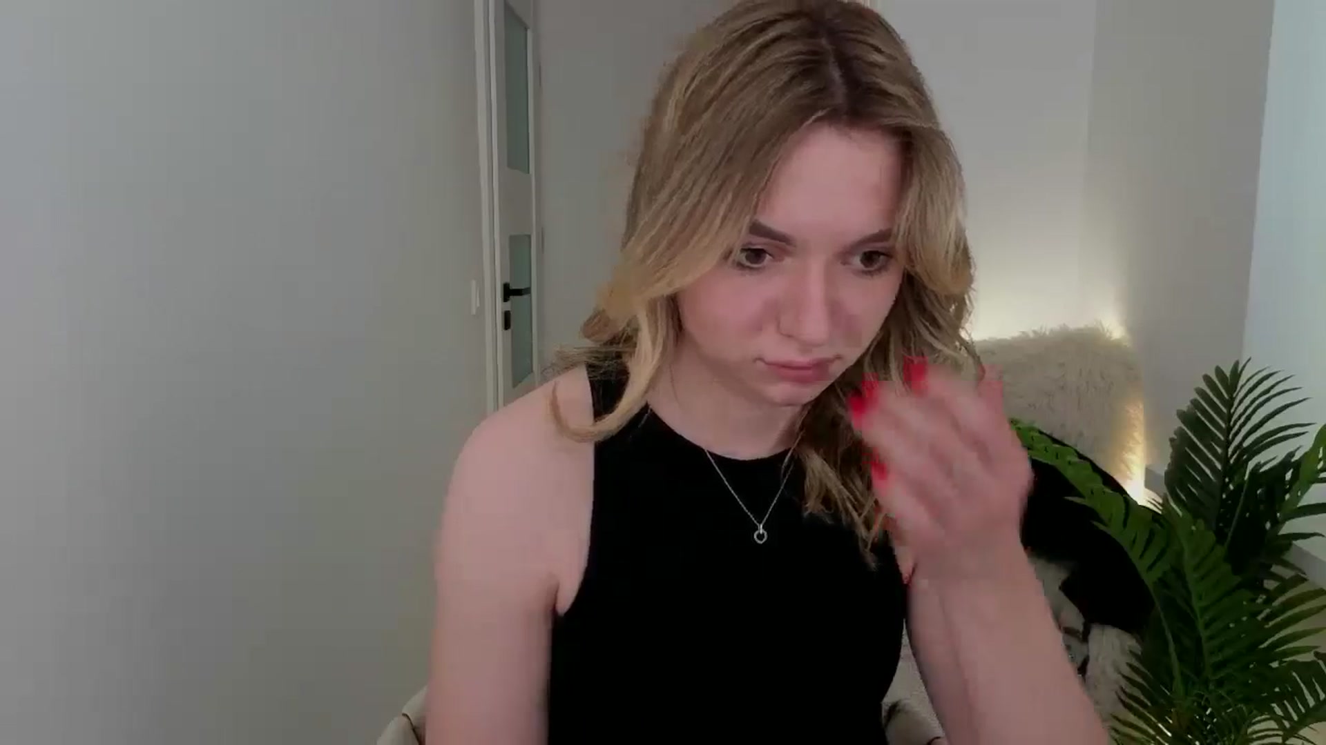 Gallery image thumbnail from AshleyMimi's myfreecams stream on, 05/11/2026, 14:50 image 12 of 20