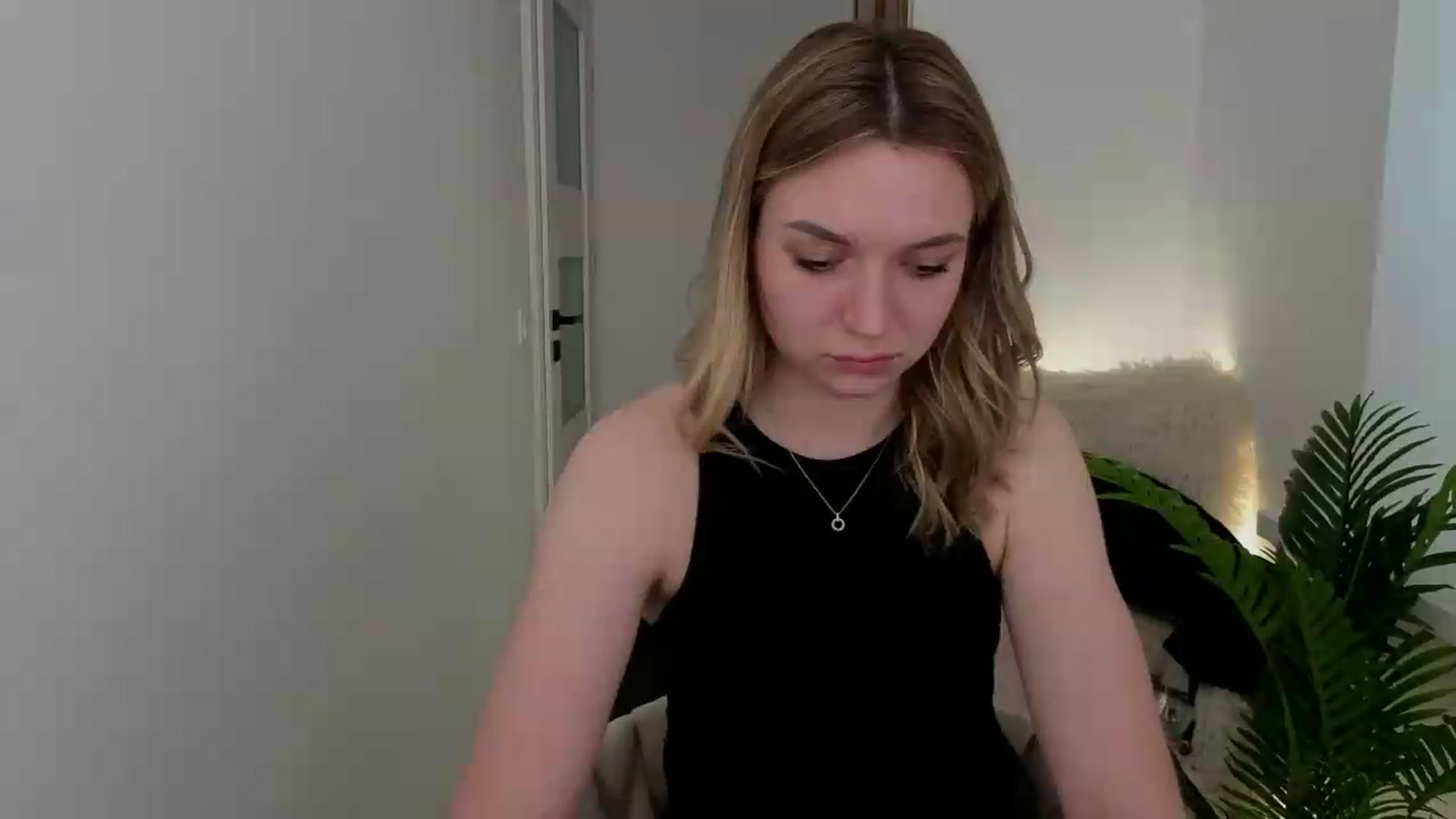 Gallery image thumbnail from AshleyMimi's myfreecams stream on, 05/11/2026, 17:18 image 2 of 20