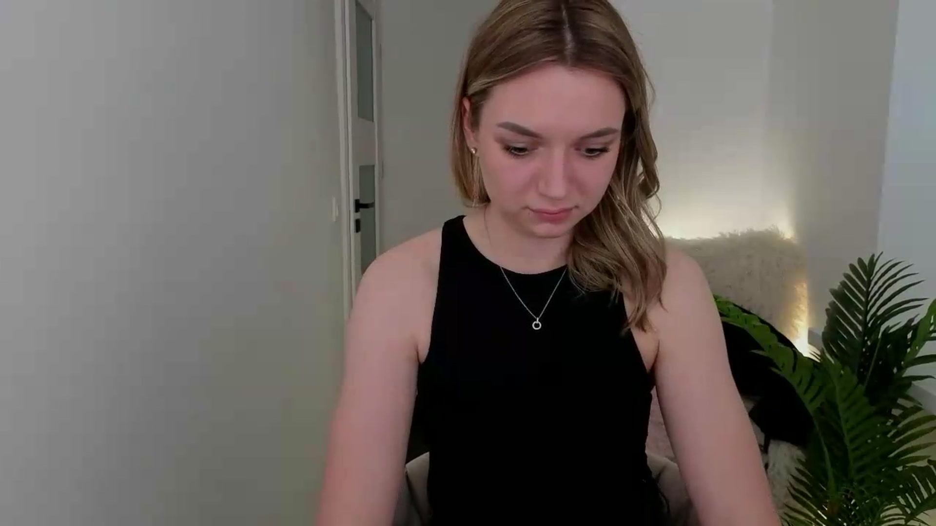 Gallery image thumbnail from AshleyMimi's myfreecams stream on, 05/11/2026, 17:18 image 18 of 20