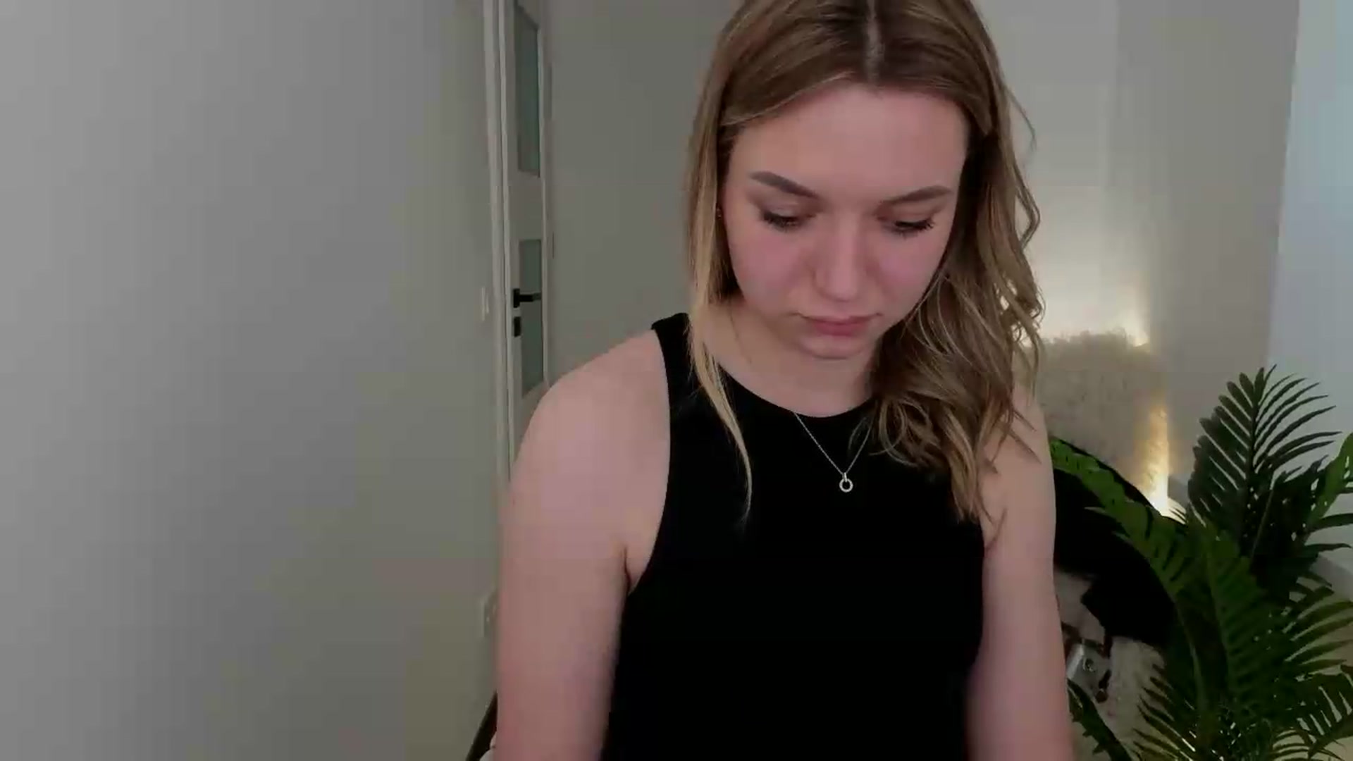 Gallery image thumbnail from AshleyMimi's myfreecams stream on, 05/11/2026, 17:18 image 6 of 20