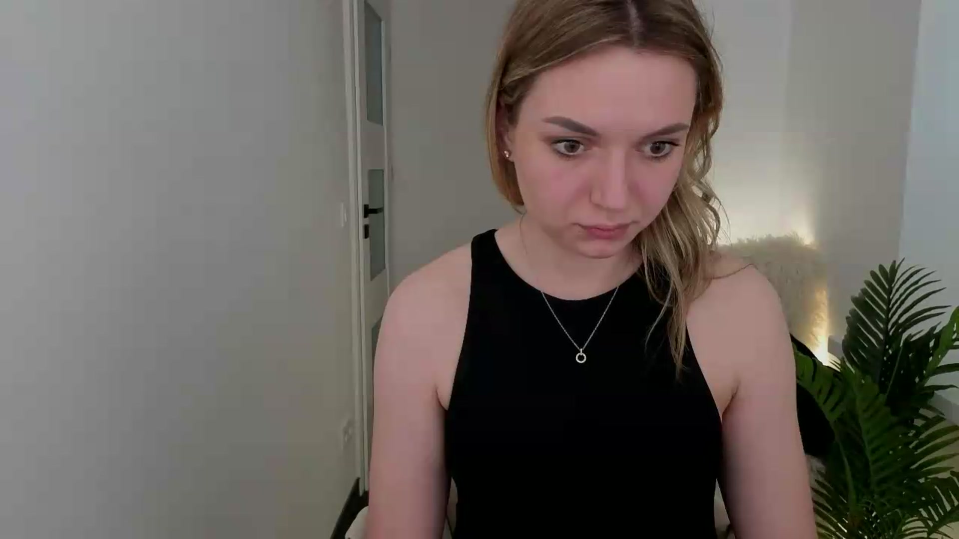 Gallery image thumbnail from AshleyMimi's myfreecams stream on, 05/11/2026, 17:18 image 12 of 20