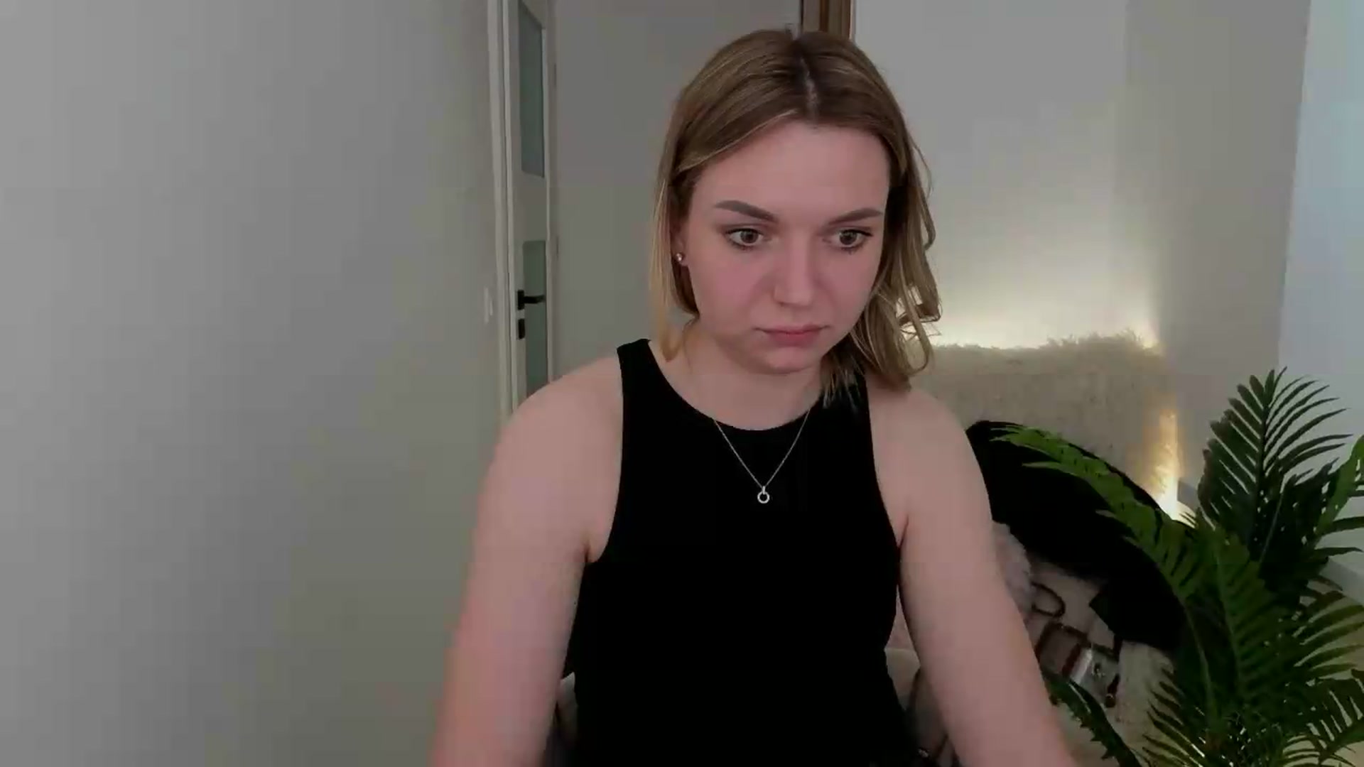 Gallery image thumbnail from AshleyMimi's myfreecams stream on, 05/11/2026, 17:18 image 5 of 20