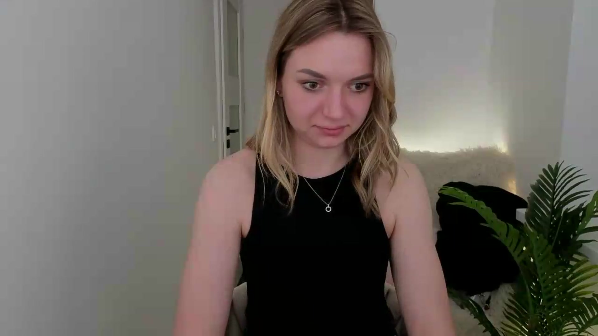 Gallery image thumbnail from AshleyMimi's myfreecams stream on, 05/11/2026, 19:34 image 9 of 20