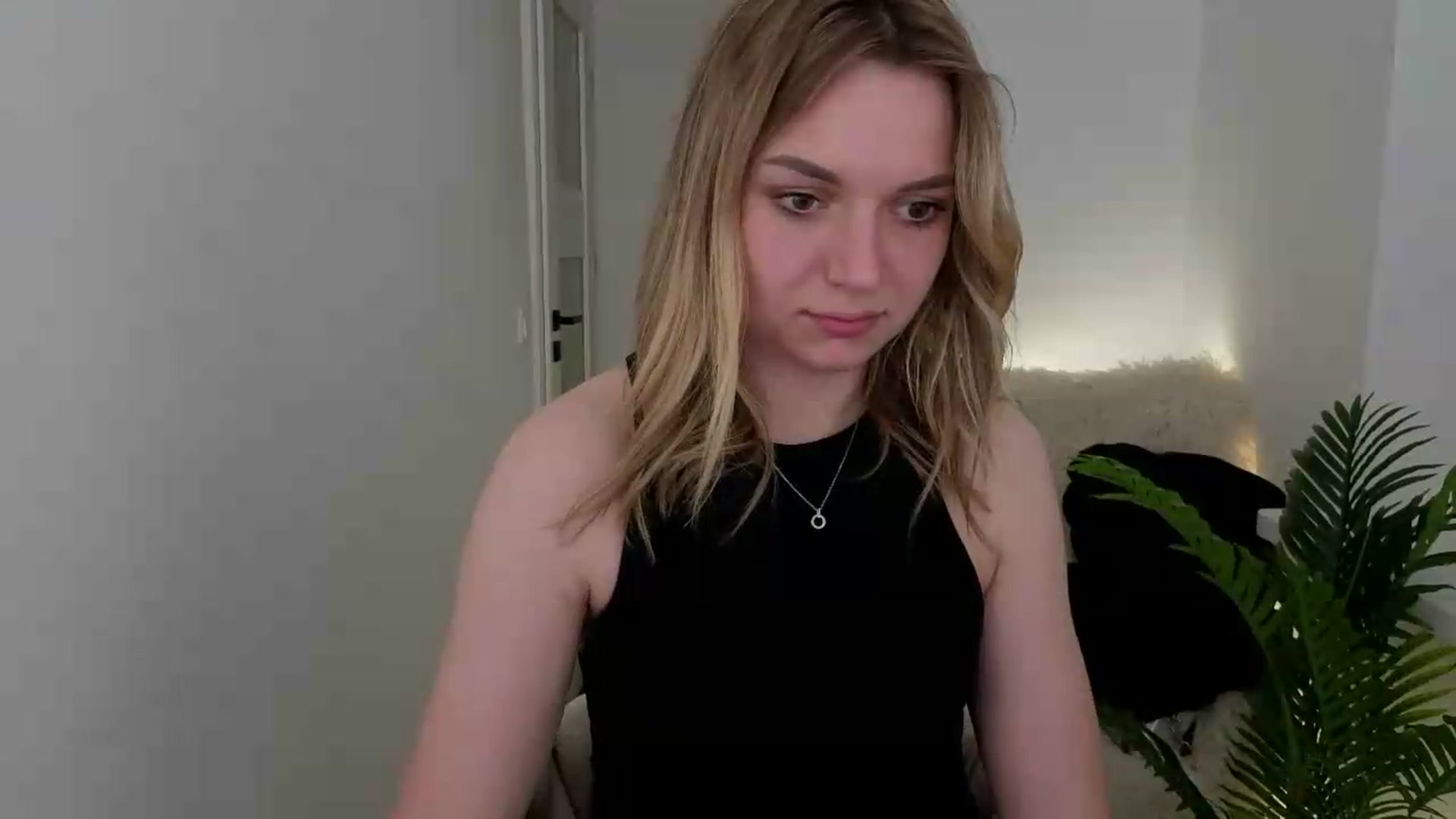 Gallery image thumbnail from AshleyMimi's myfreecams stream on, 05/11/2026, 19:34 image 13 of 20